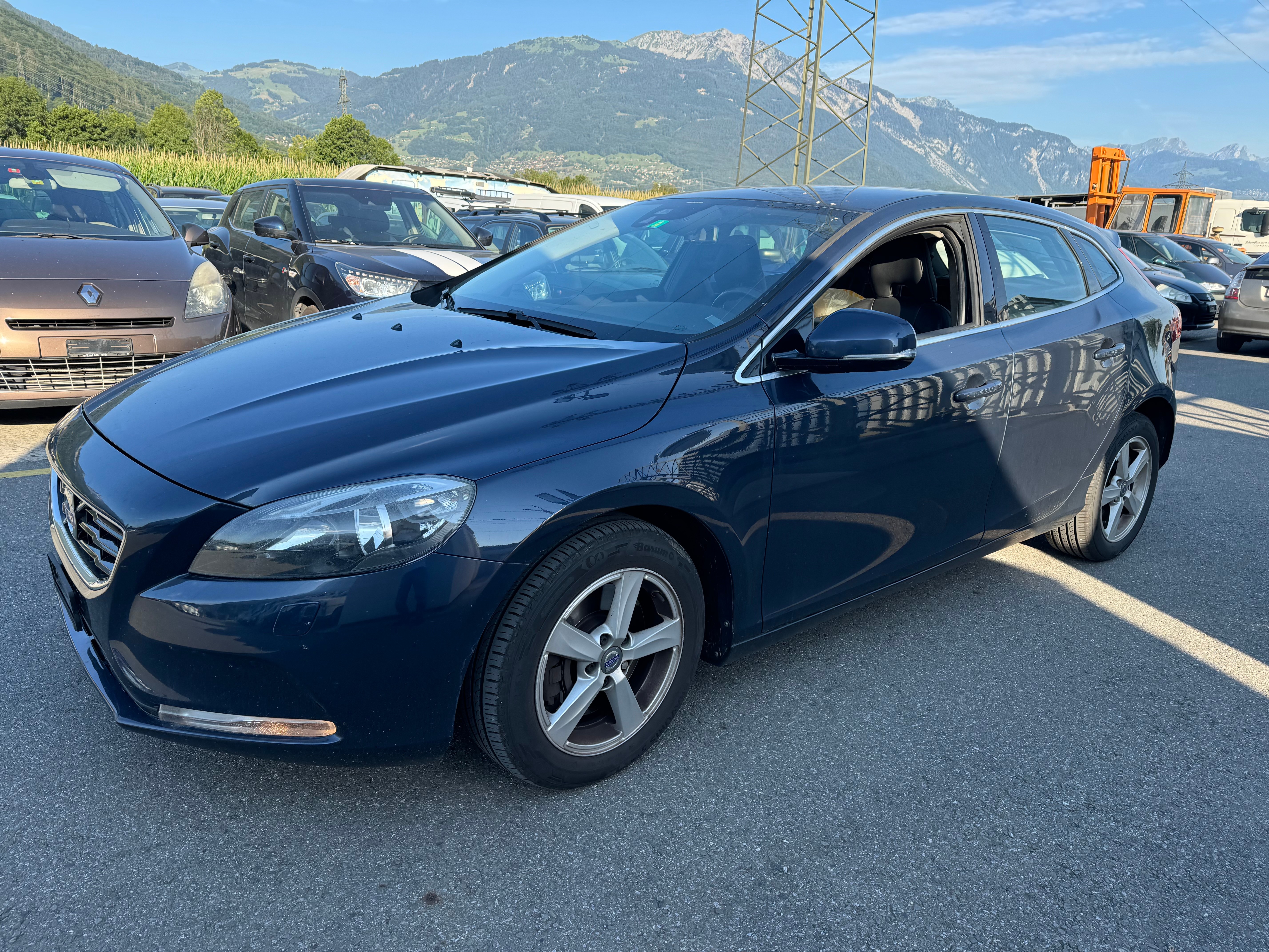 VOLVO V40 D3 Momentum Geartronic