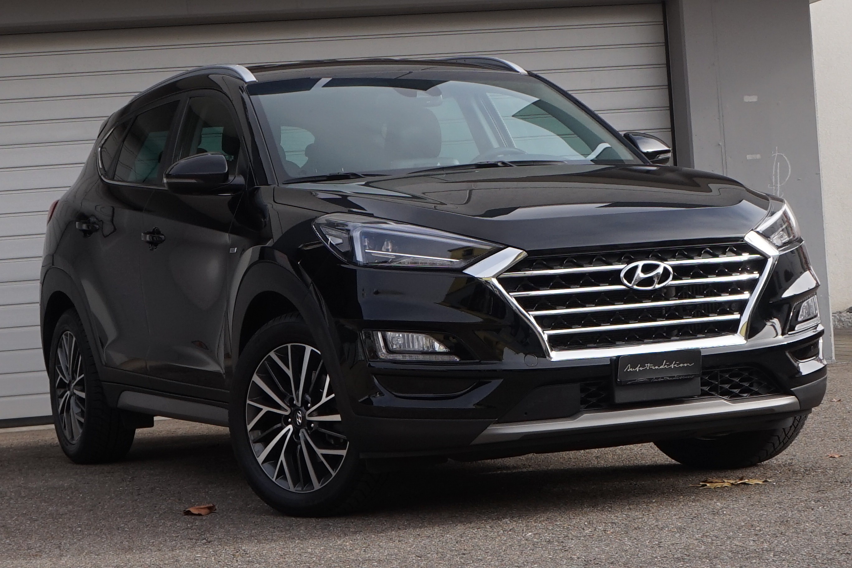 HYUNDAI Tucson 1.6 CRDI Amplia 4WD - SWISS EDITION