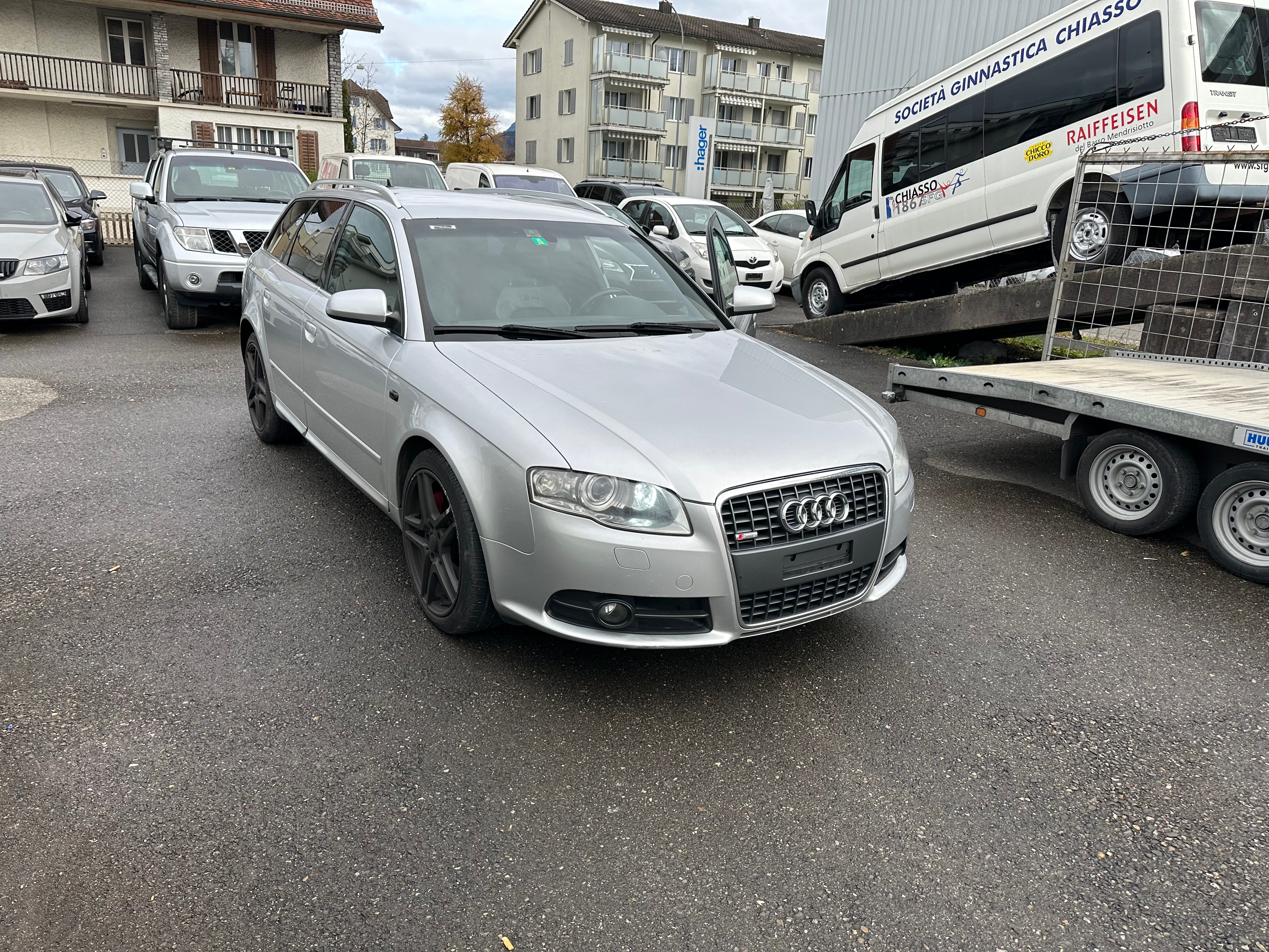 AUDI A4 Avant 2.0 Turbo FSI quattro