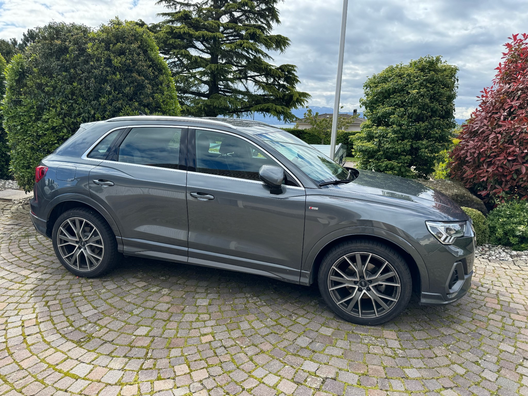 AUDI Q3 35 TFSI S line S-tronic