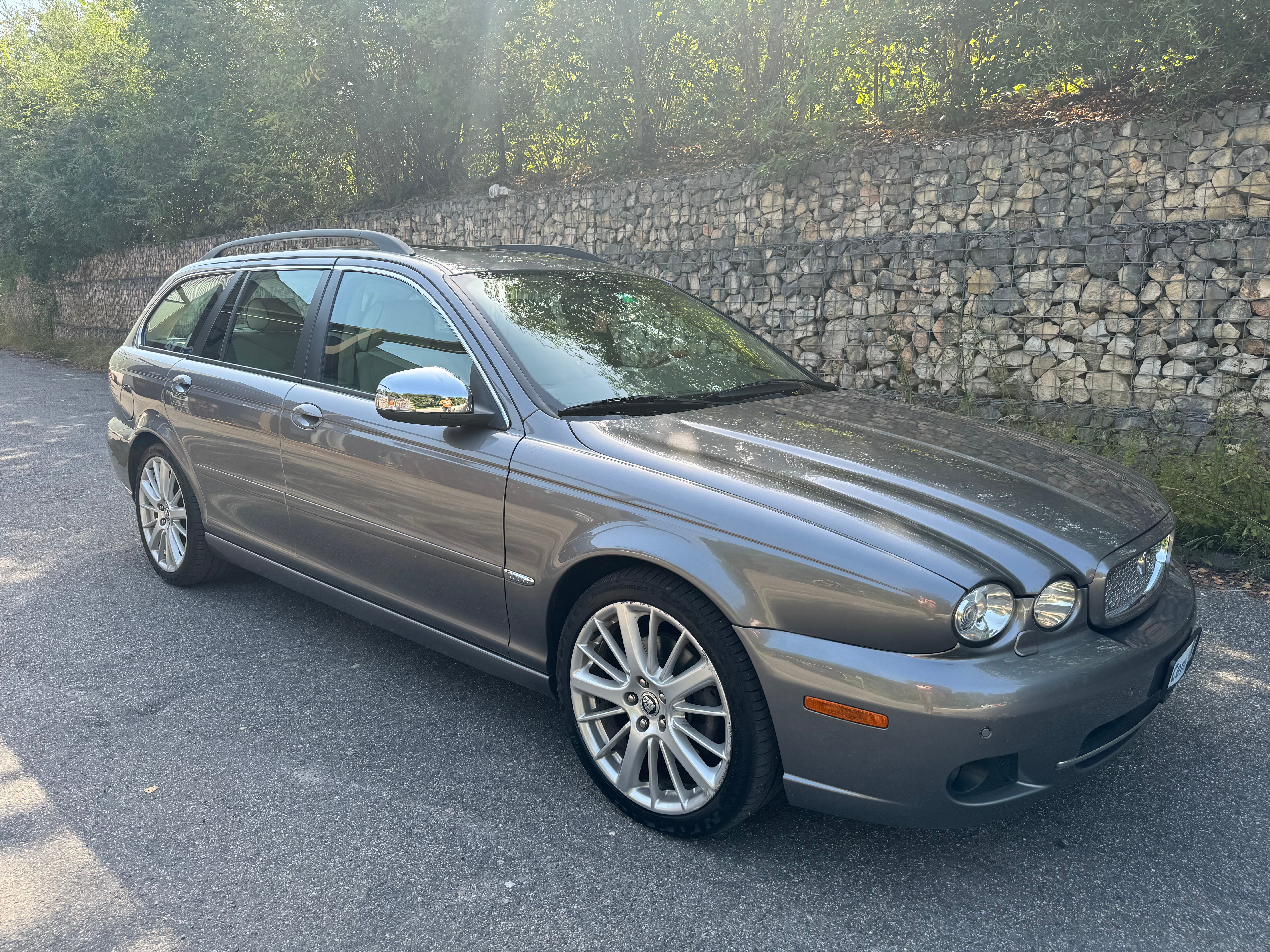 JAGUAR X-Type Estate 3.0 V6 Traction4 Sovereign Automatic