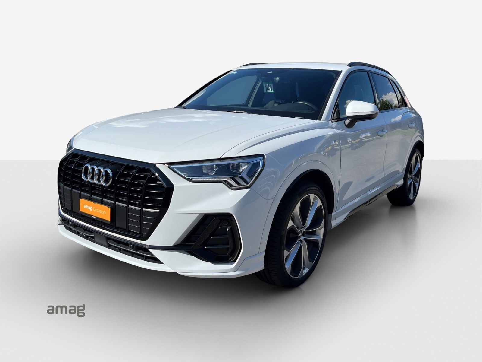 AUDI Q3 35 TFSI S line