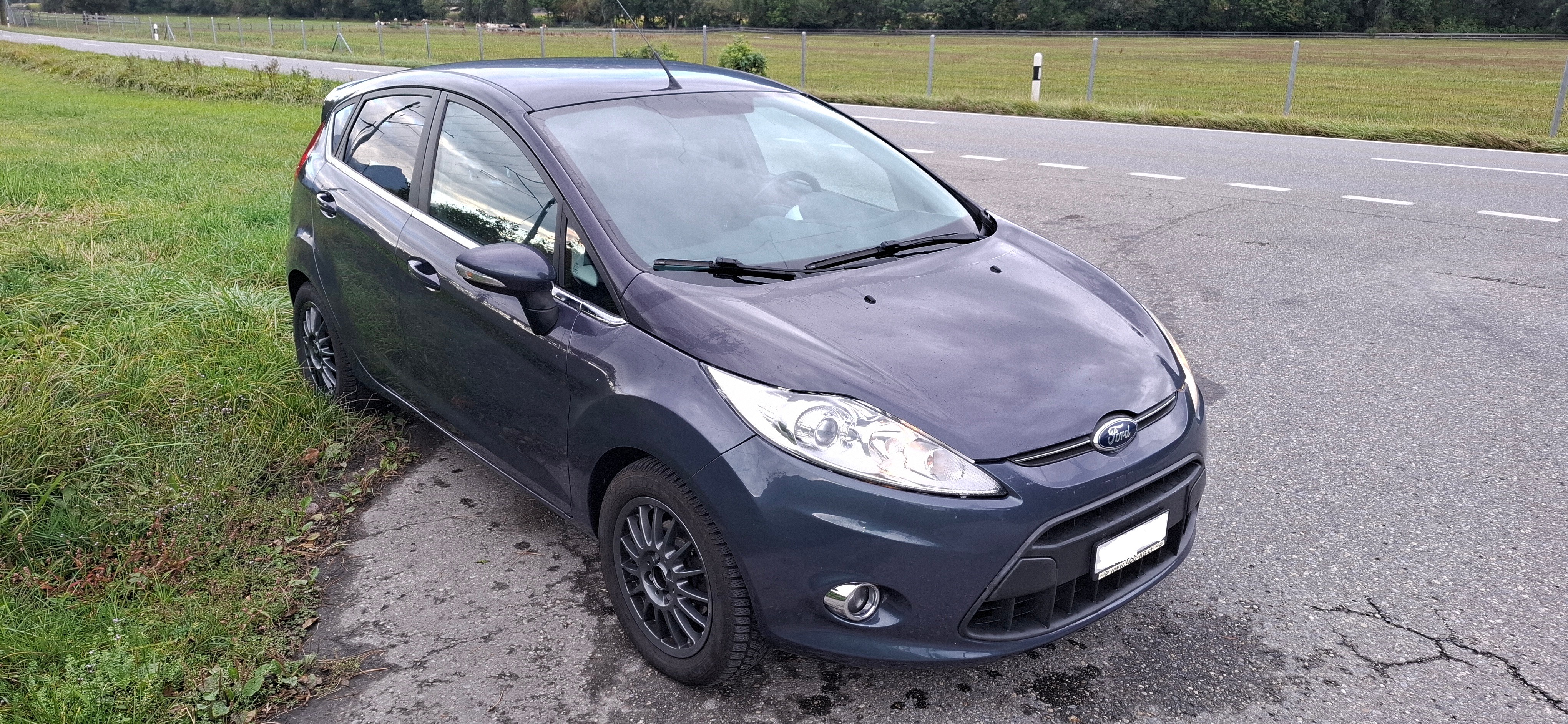 FORD Fiesta 1.4 16V Titanium