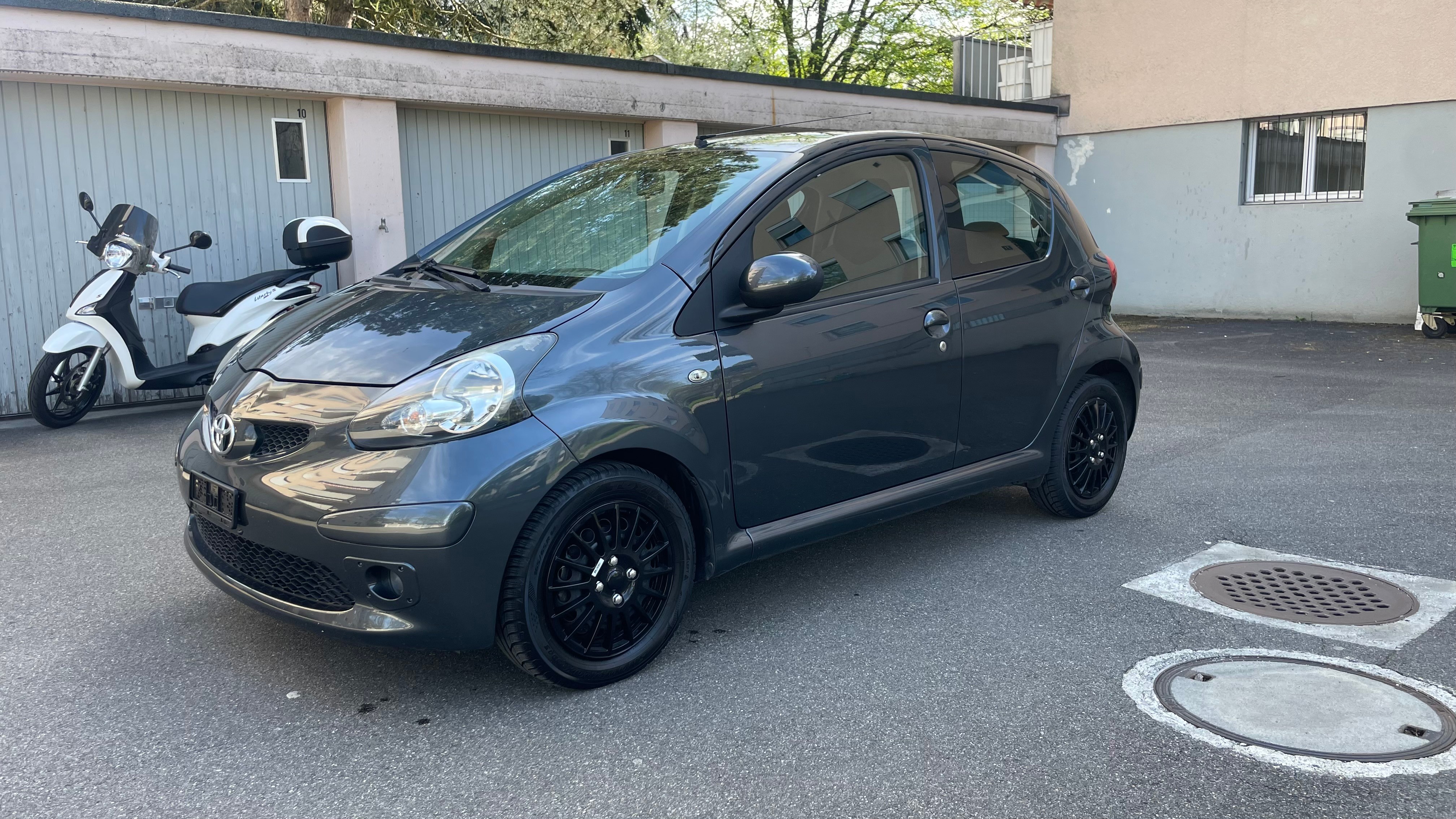 TOYOTA Aygo 1.0 Linea Terra