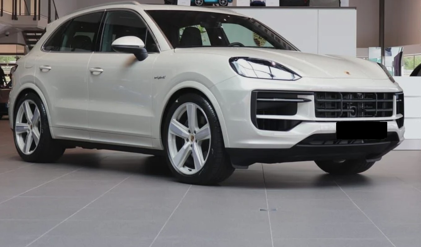 PORSCHE Cayenne E-Hybrid