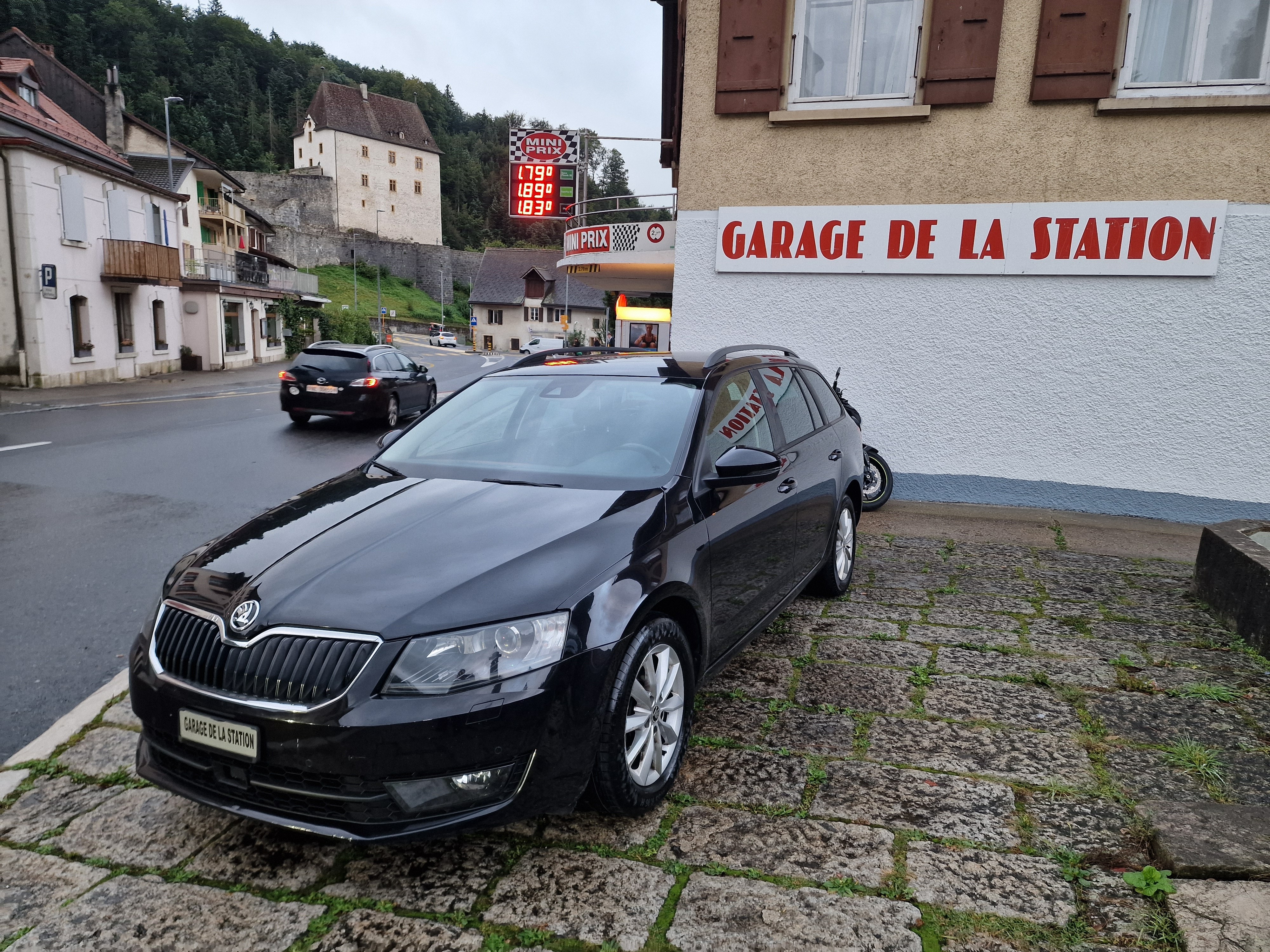 SKODA Octavia Combi 2.0 TDI Style 4x4 DSG