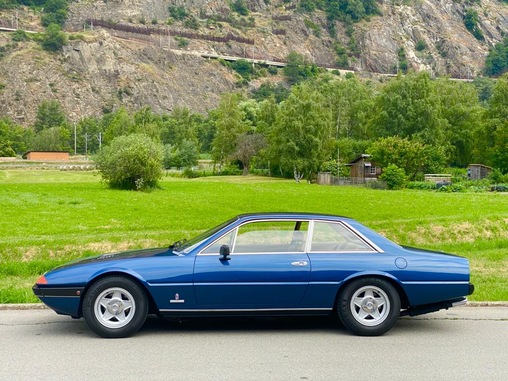 FERRARI 365 GT 4