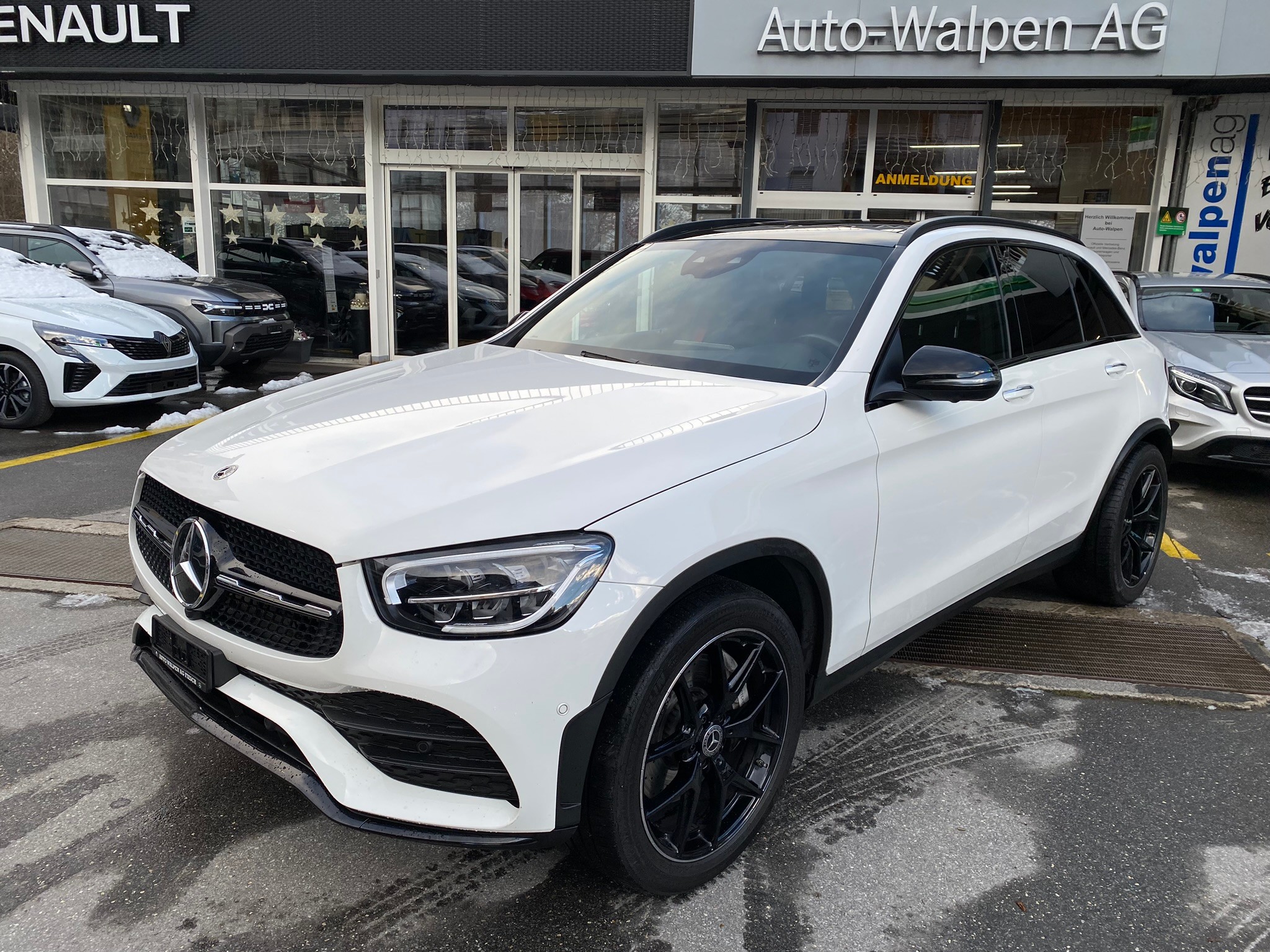 MERCEDES-BENZ GLC 220 d AMG Line 4Matic