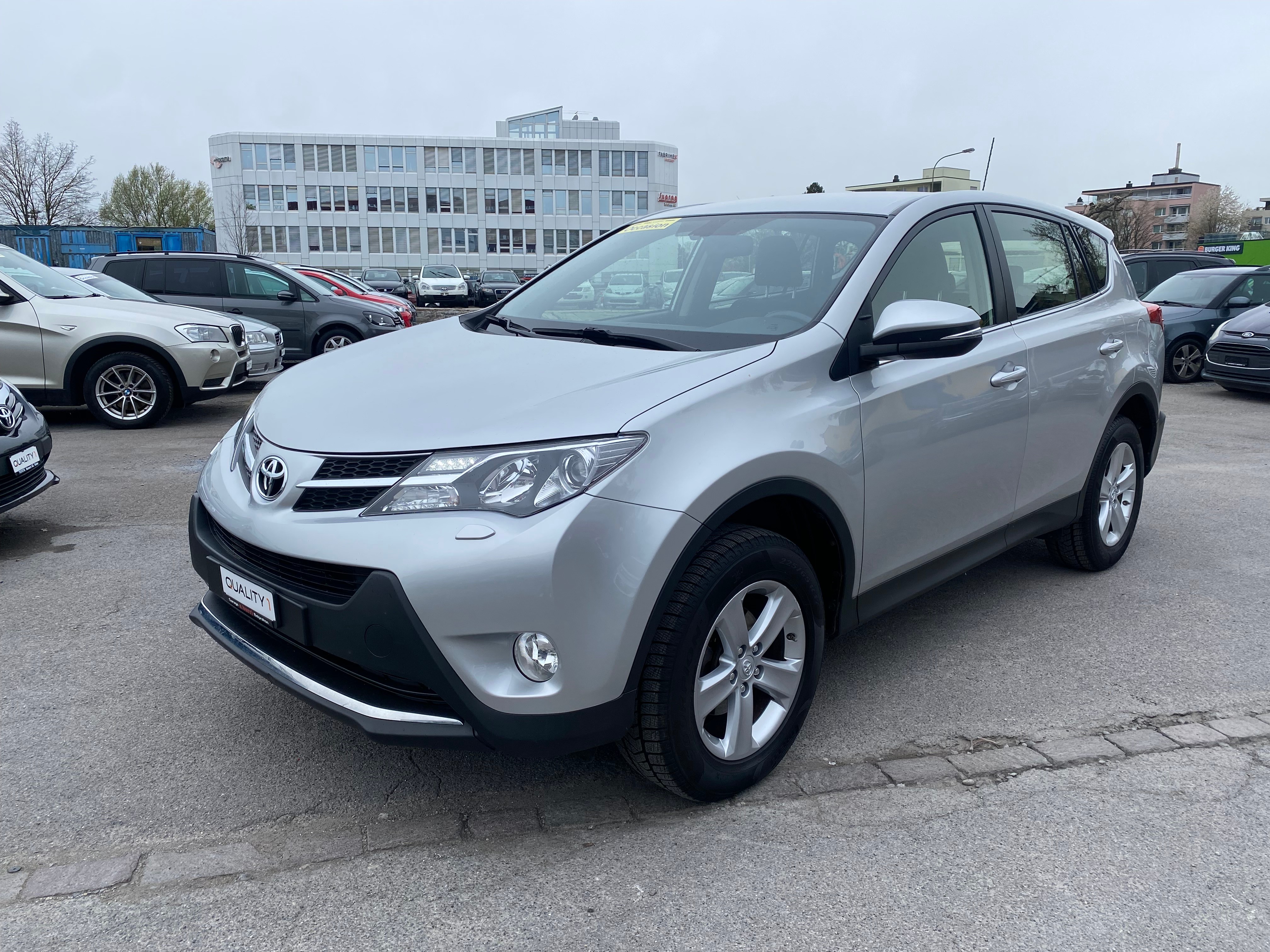 TOYOTA RAV-4 2.0 16V Sol Multidrive S