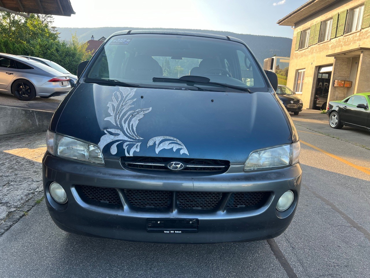 HYUNDAI Starex 2.4 SVX