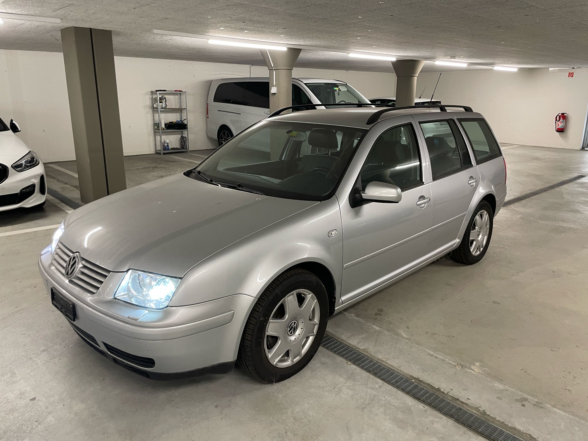 VW Bora Variant 1.9TDI PD Highlline 4Motion