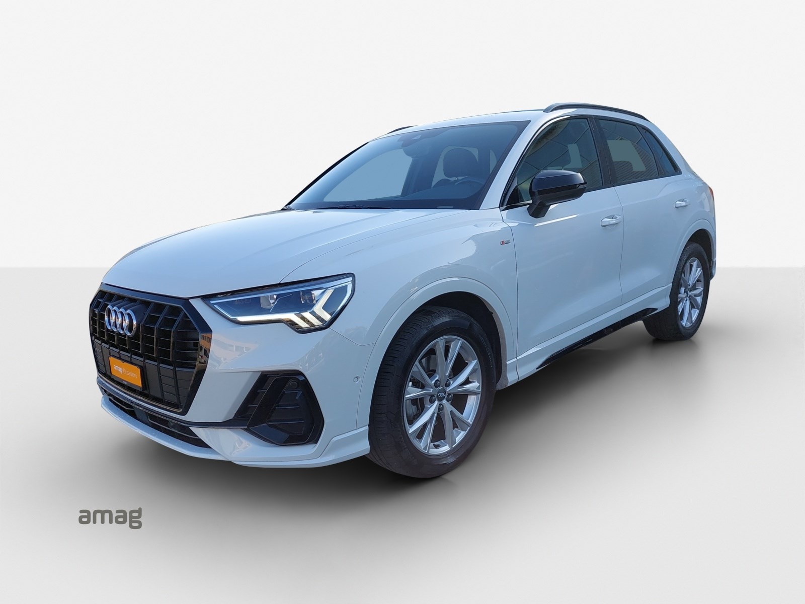 AUDI Q3 35 TDI S line Attraction quattro S-tronic