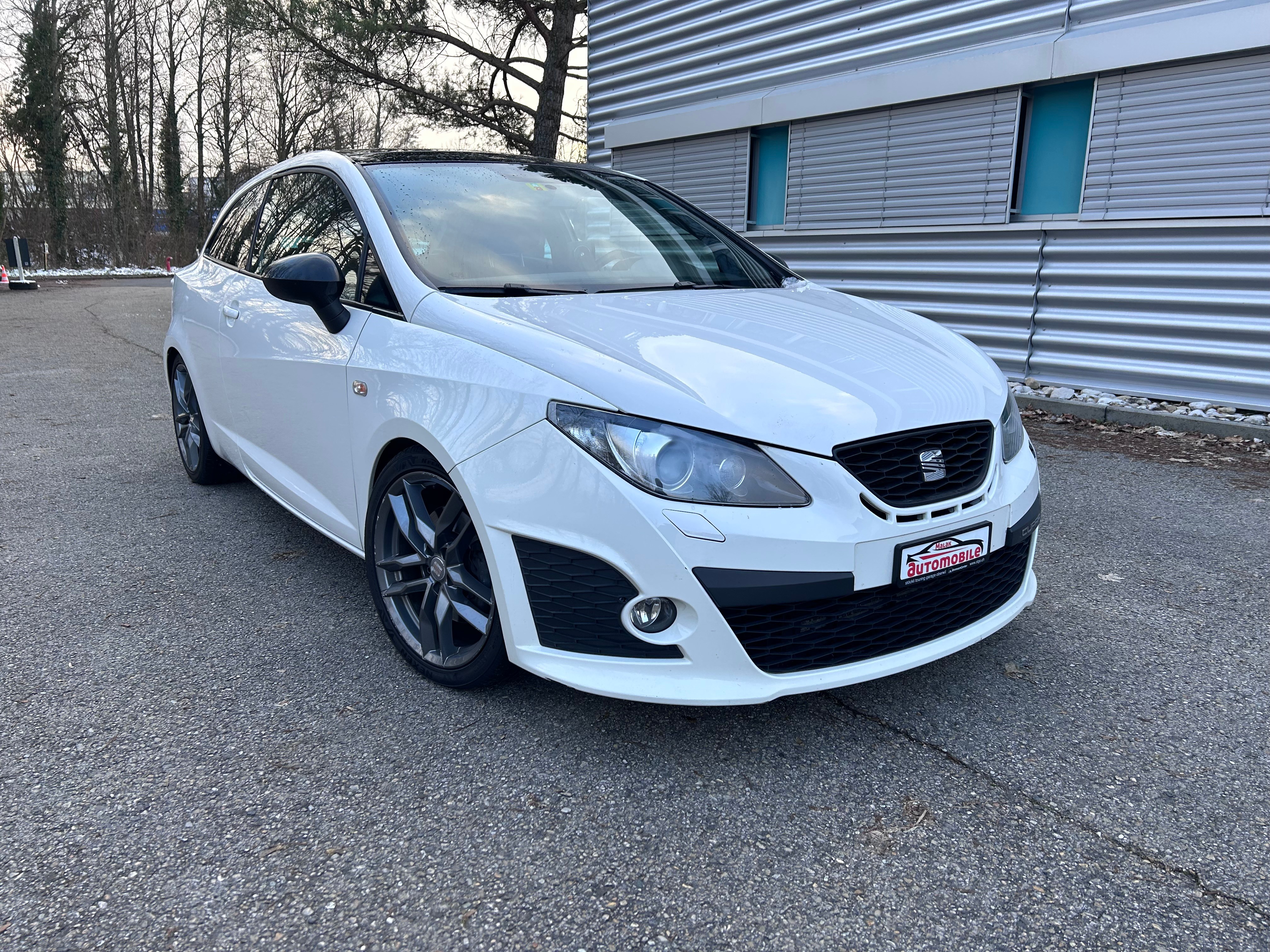 SEAT Ibiza SC 1.4 TSI Cupra DSG