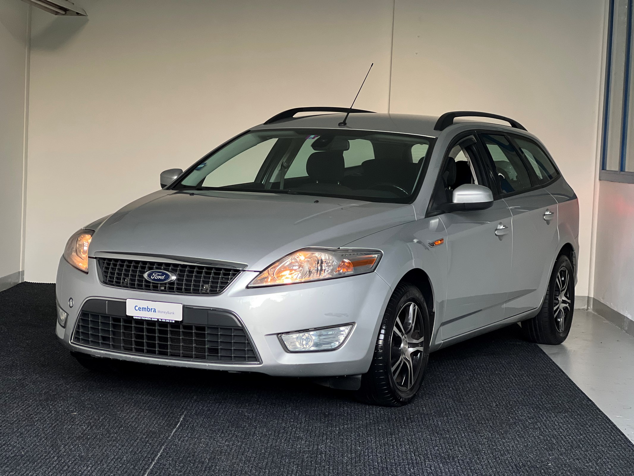 FORD Mondeo 2.0i 16V Titanium