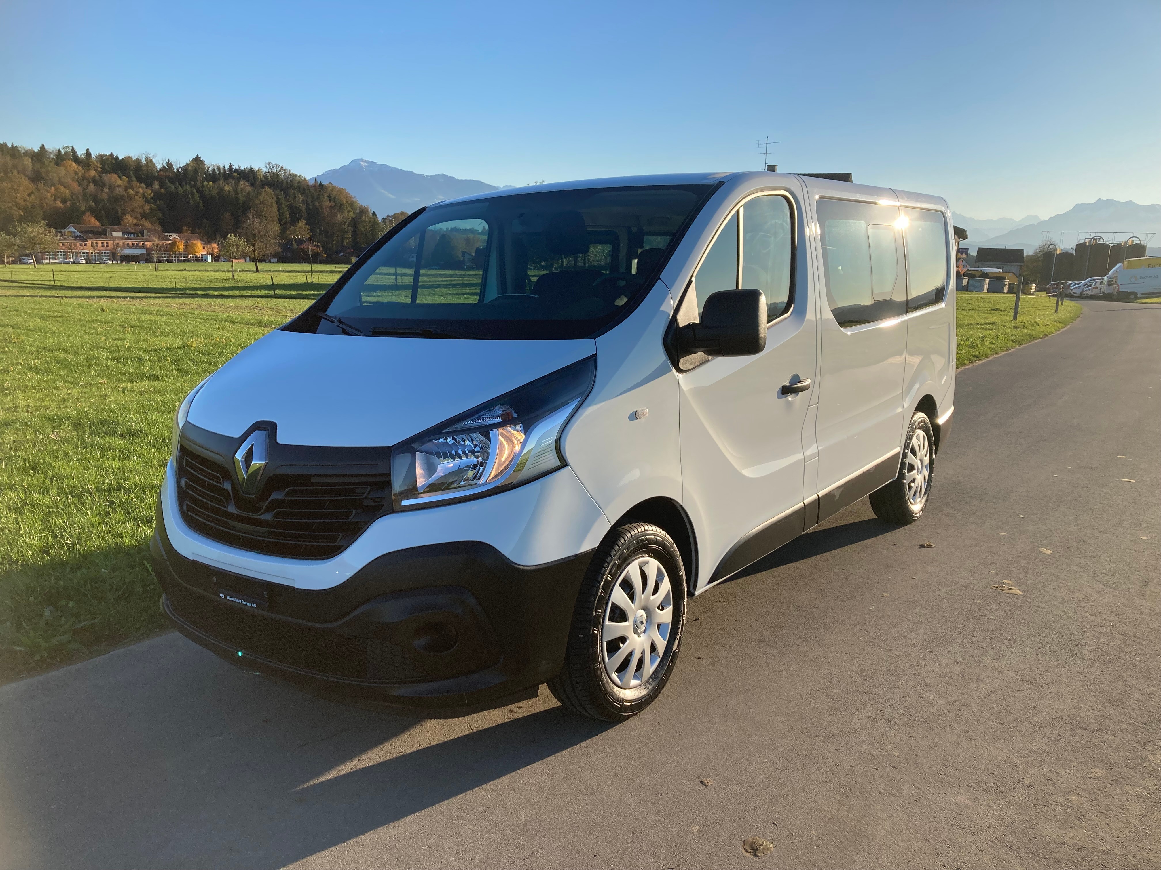 RENAULT Trafic ENERGY dCi 120 Passenger Zen