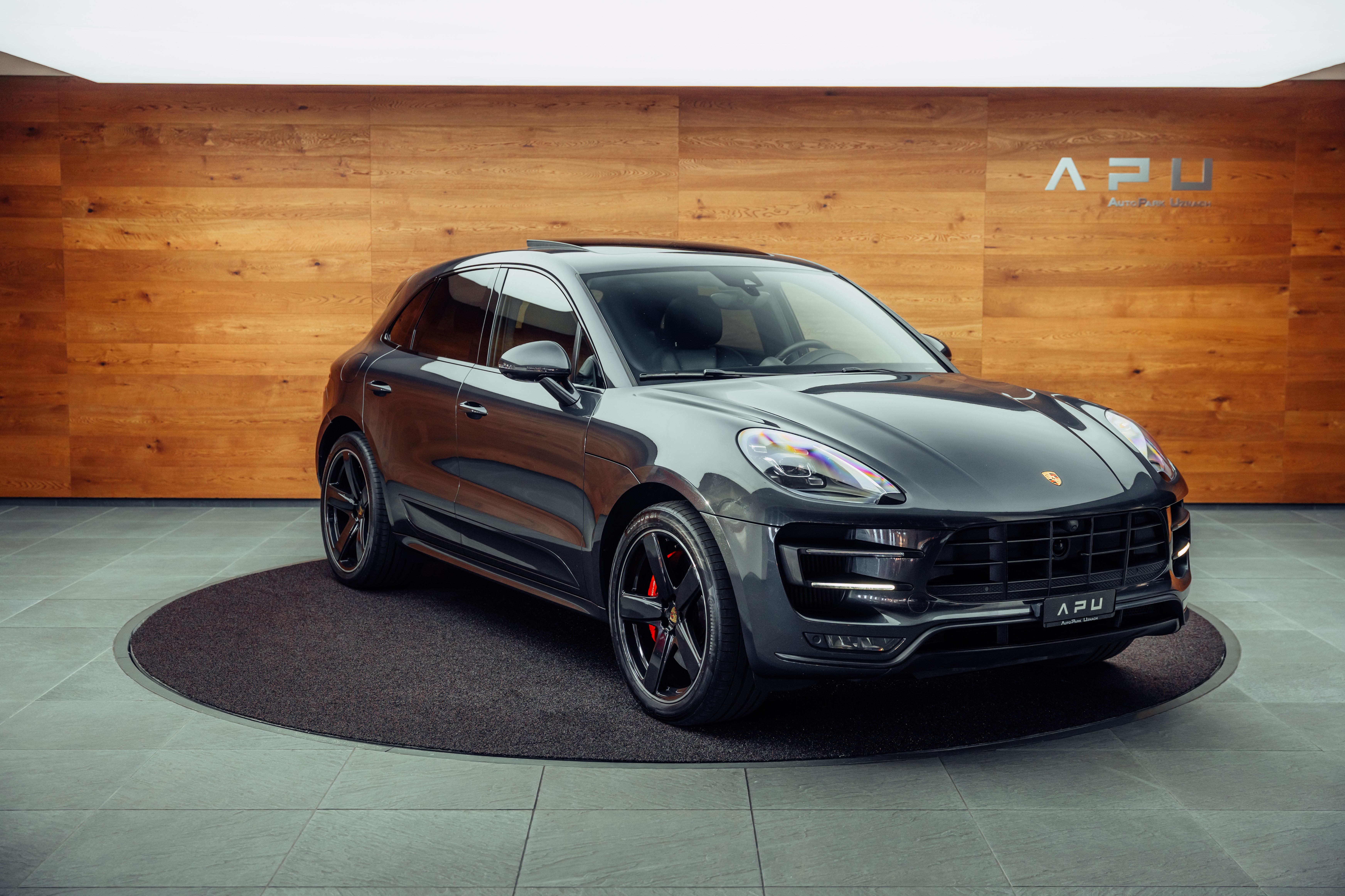 PORSCHE Macan Turbo Performance PDK