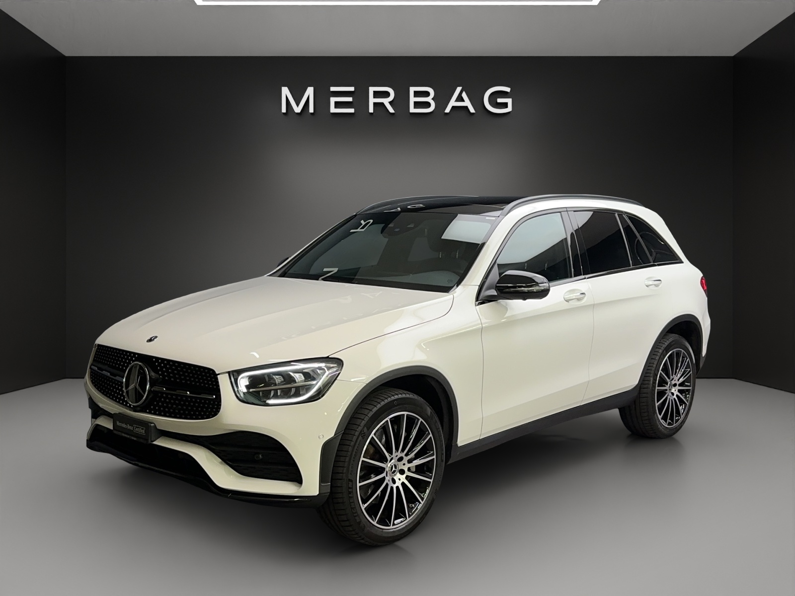 MERCEDES-BENZ GLC 300 e AMG Line 4Matic