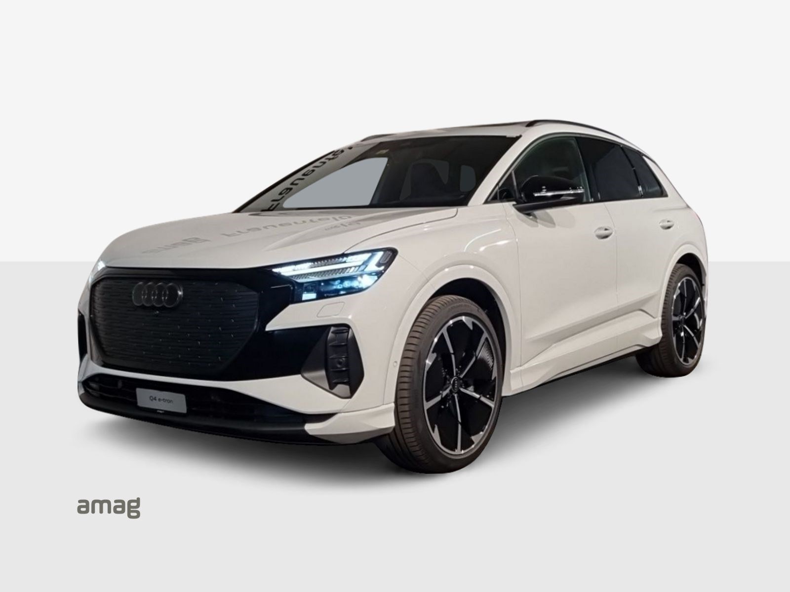 AUDI Q4 e-tron 55 quattro