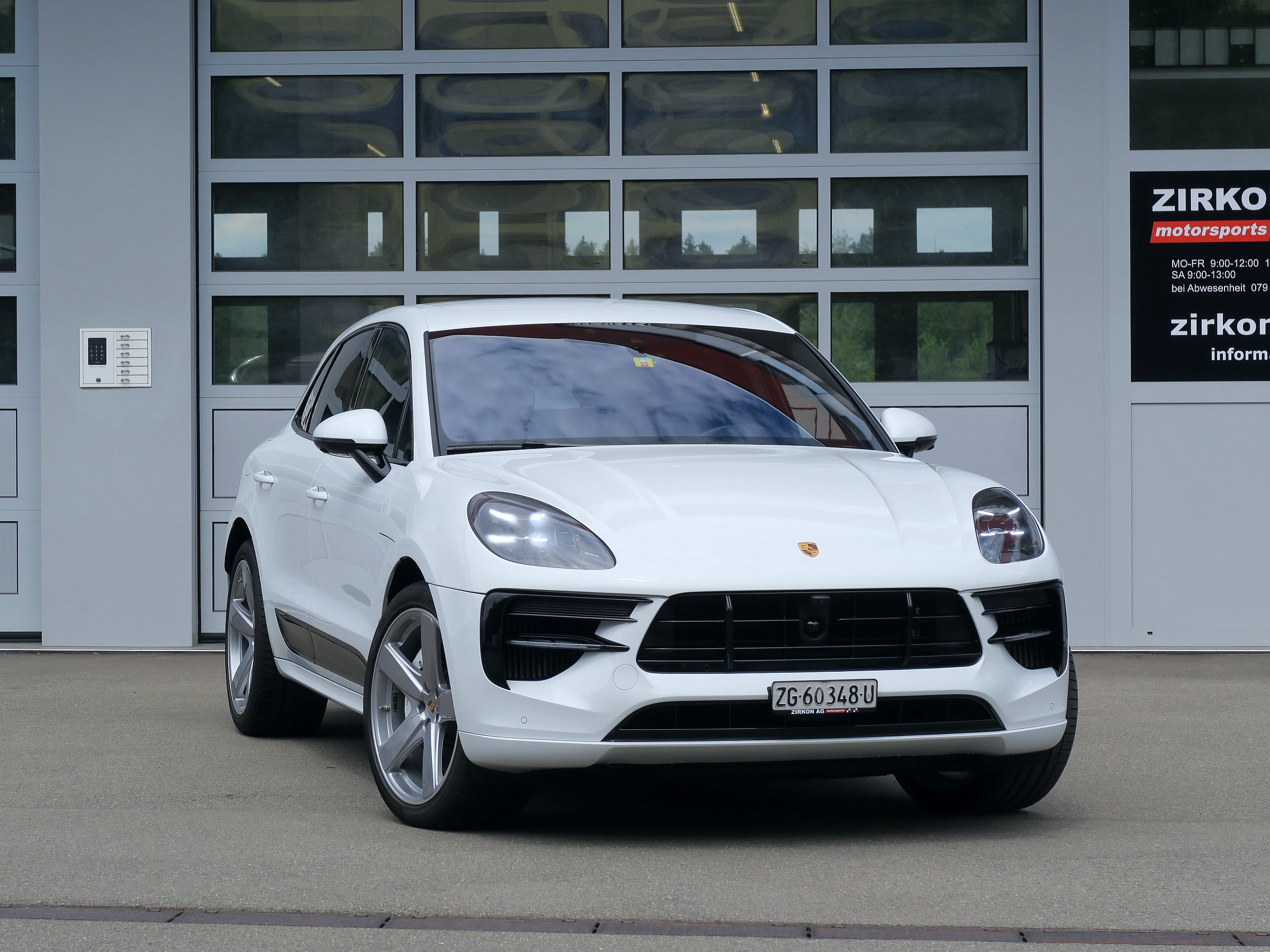 PORSCHE Macan S