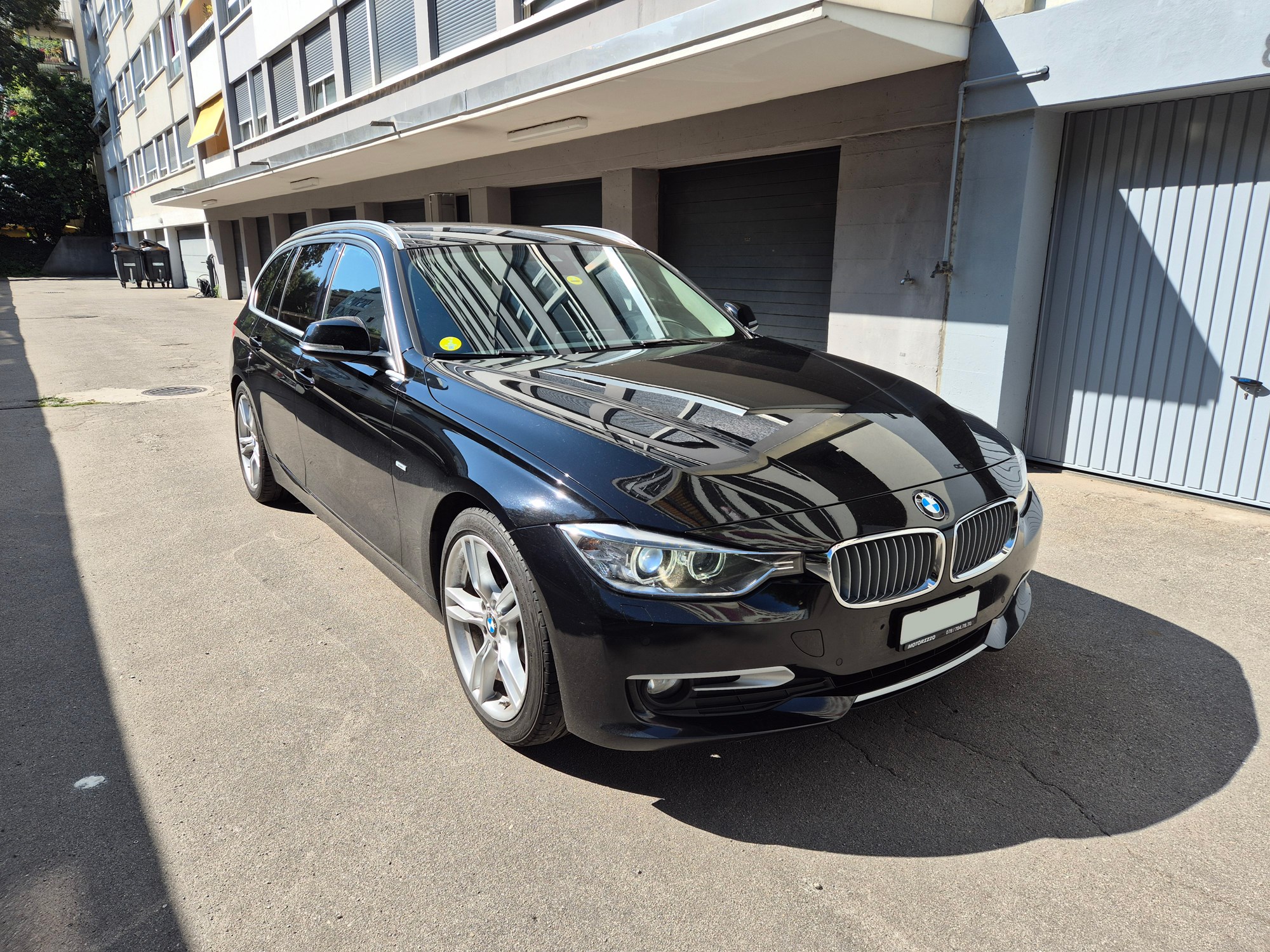 BMW 320d Efficient Dyn. Touring Modern Line Steptronic