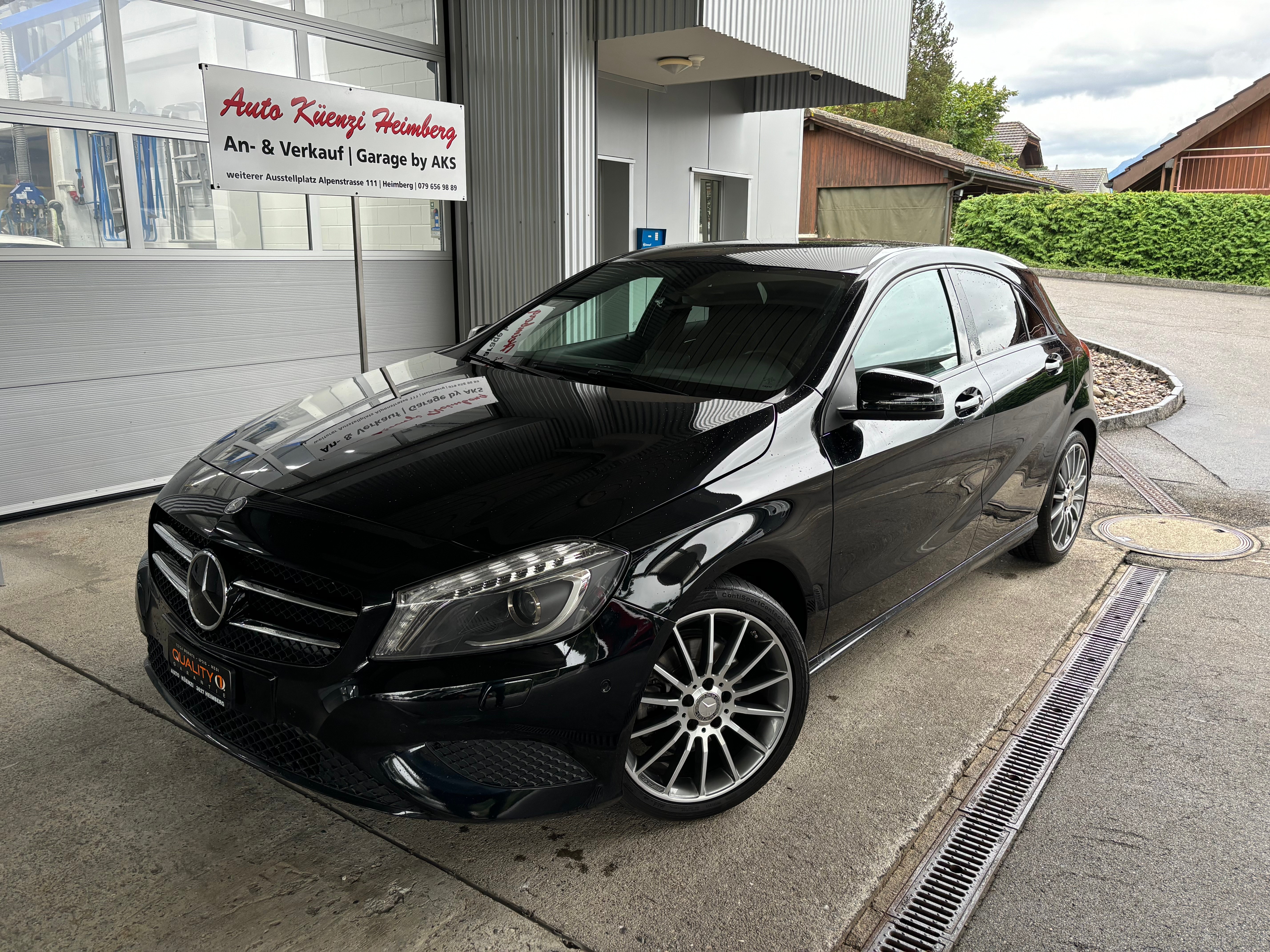 MERCEDES-BENZ A 200 AMG Line 7G-DCT