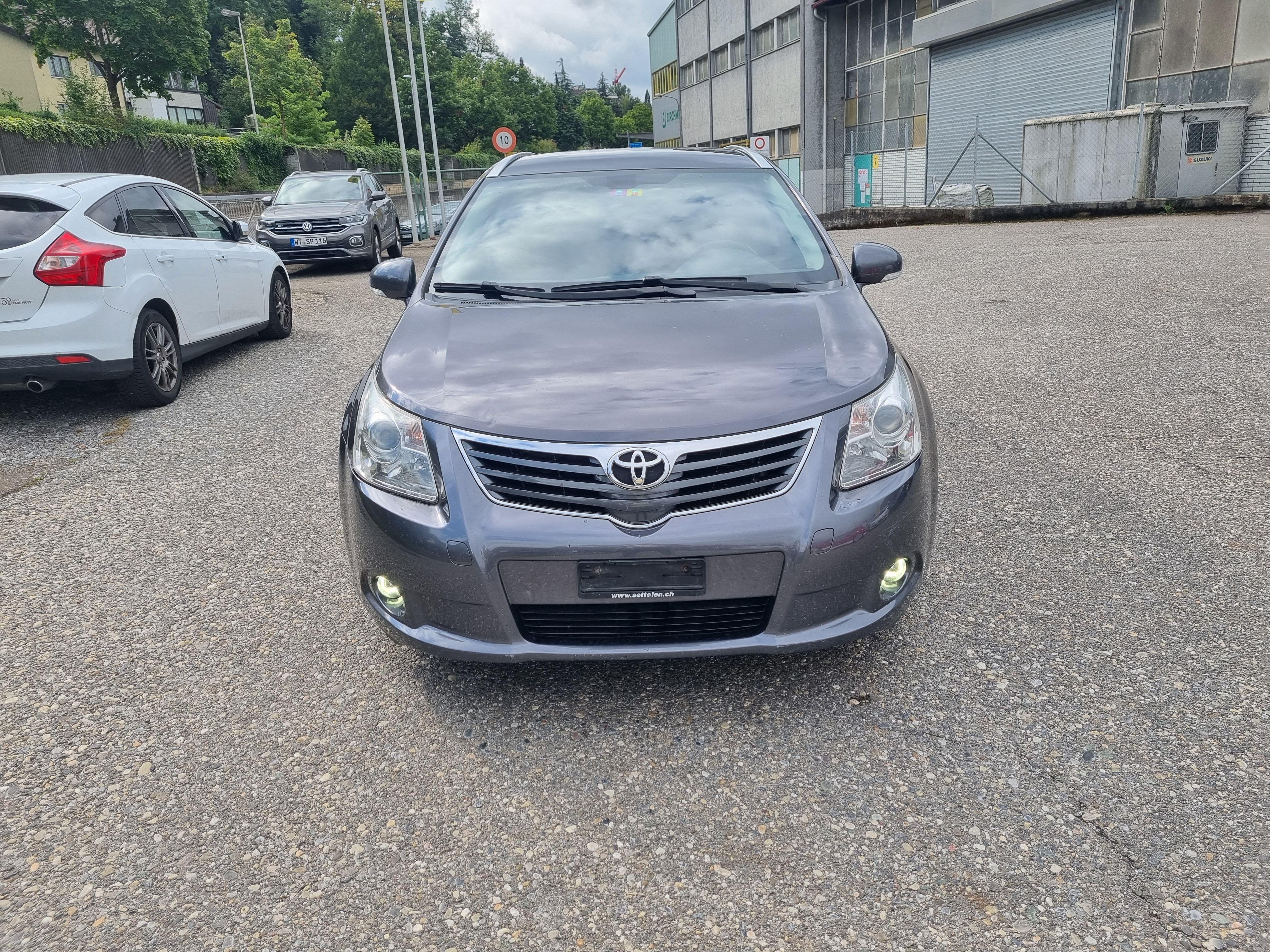 TOYOTA Avensis SW 2.0 Linea Luna Multidrive