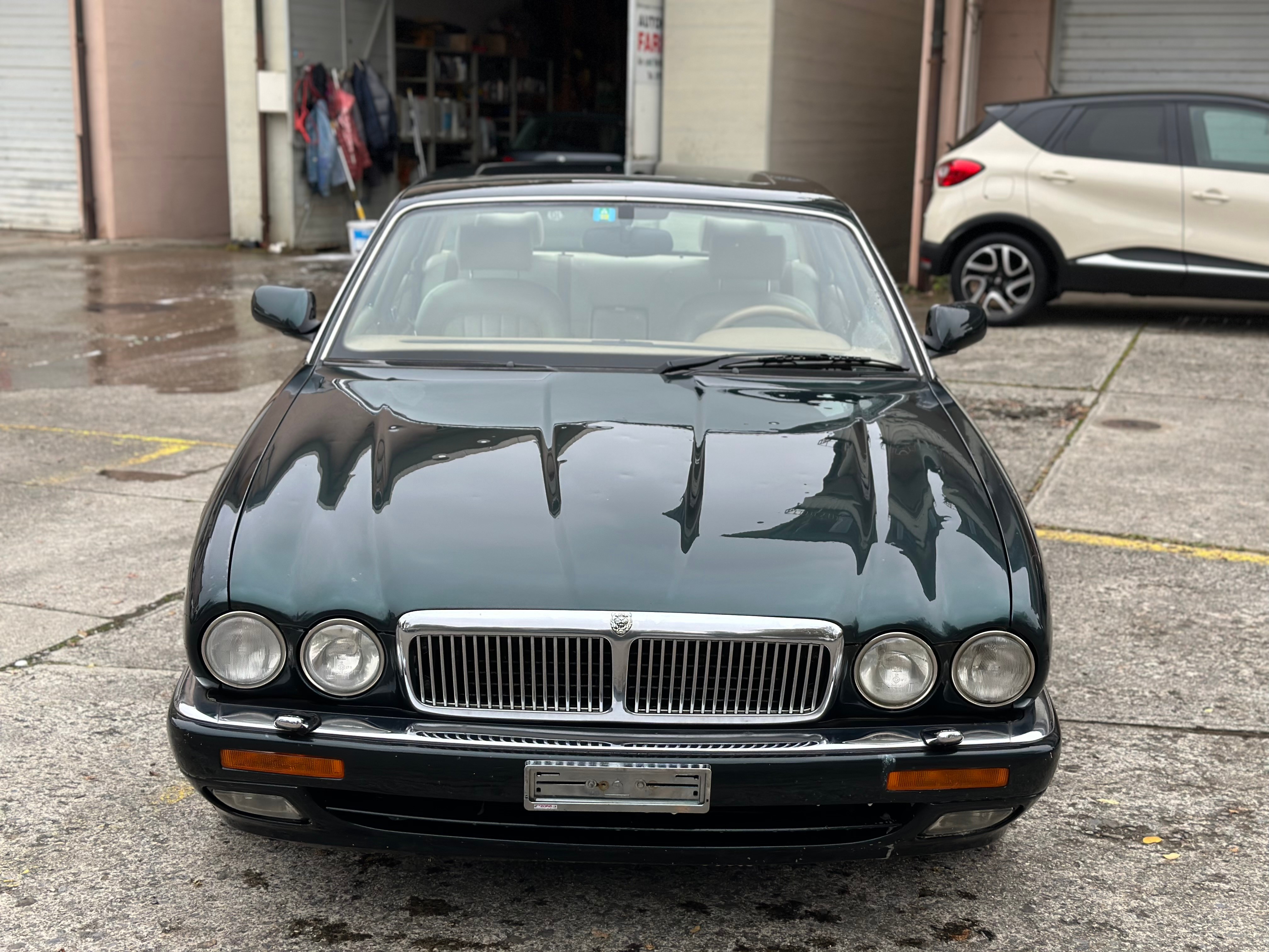 JAGUAR XJ 4.0 Sovereign