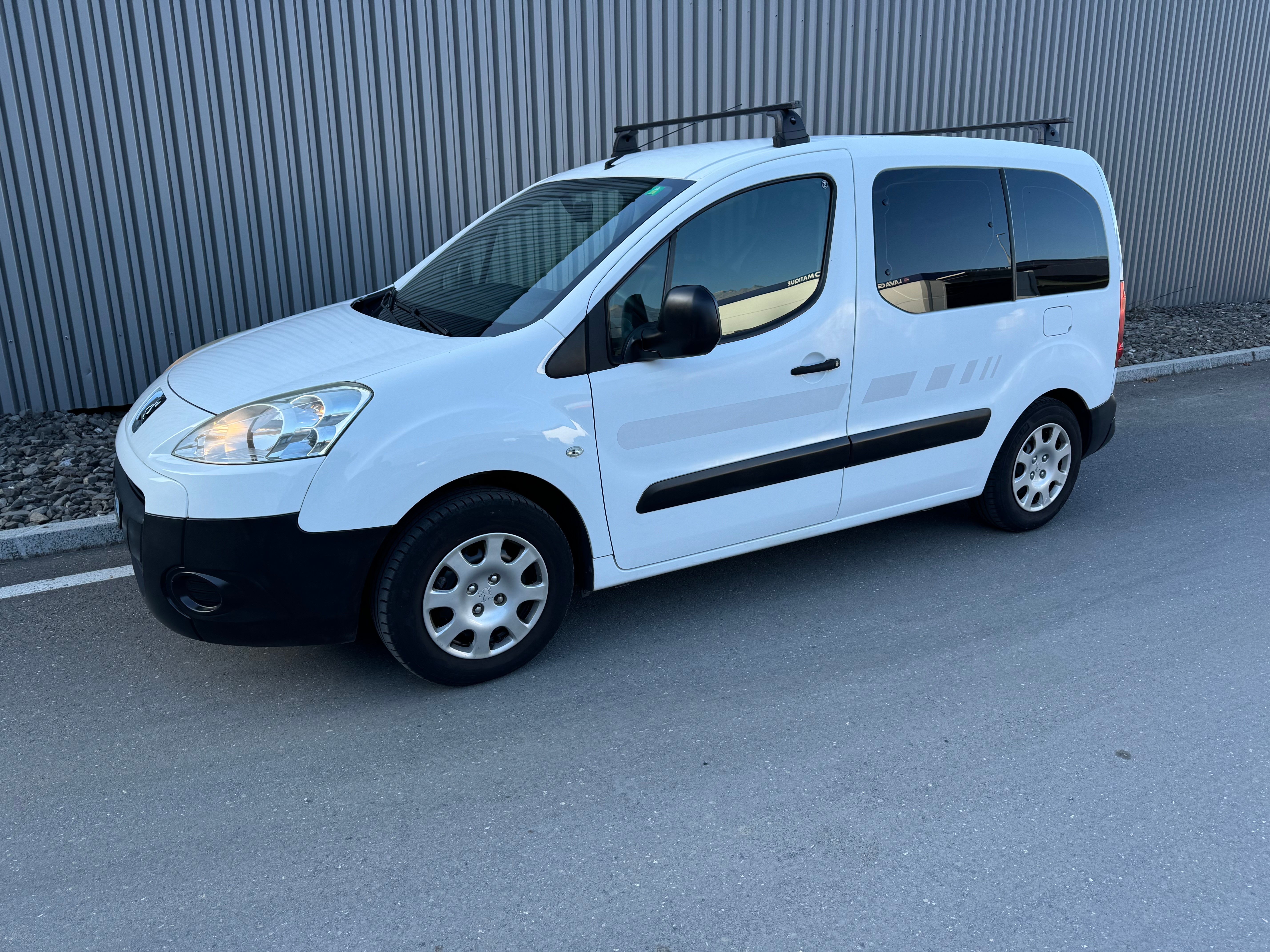 PEUGEOT Partner 1.6 Urban