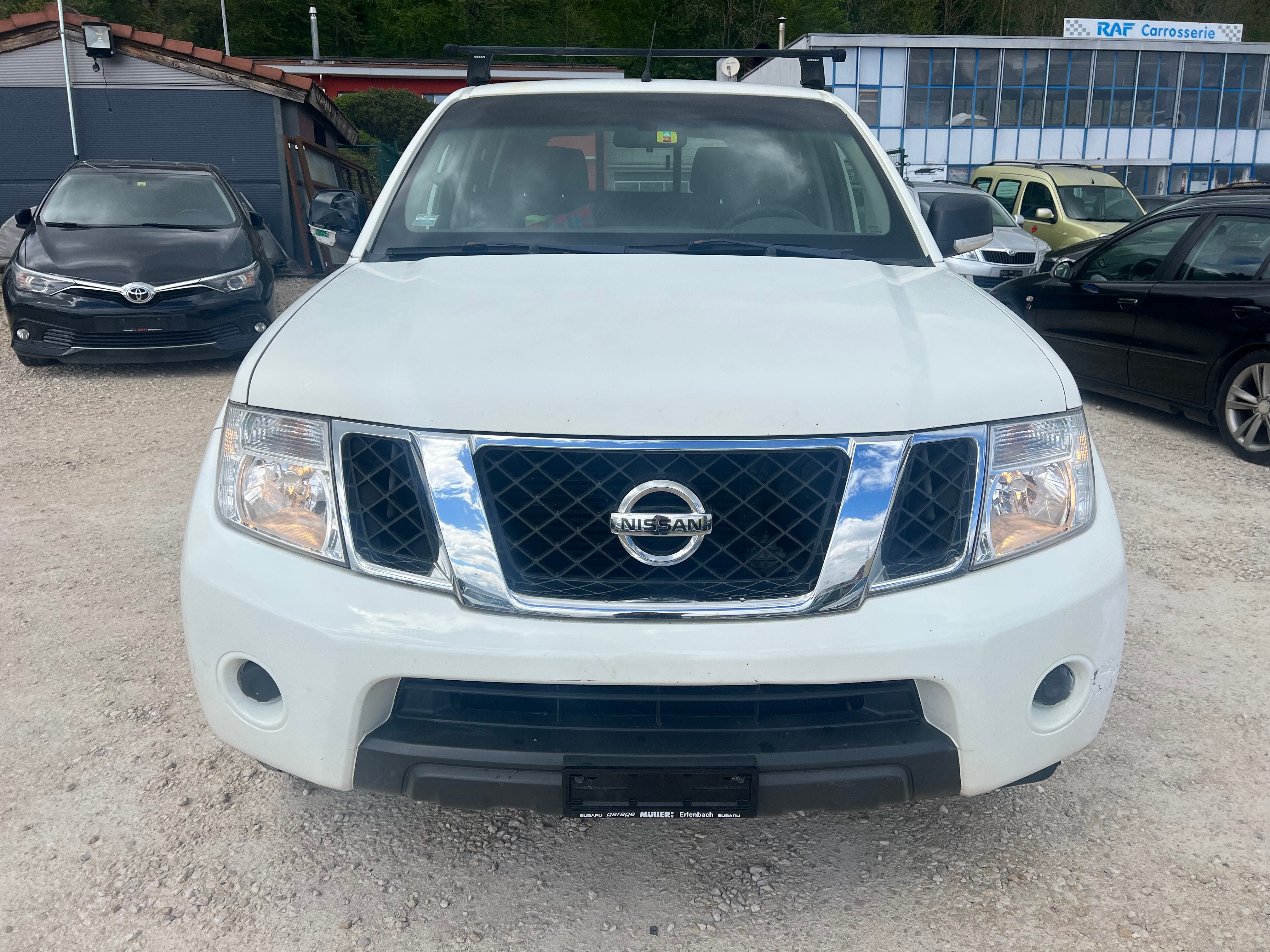 NISSAN Navara Double Cab LE 2.5 dCi 4WD