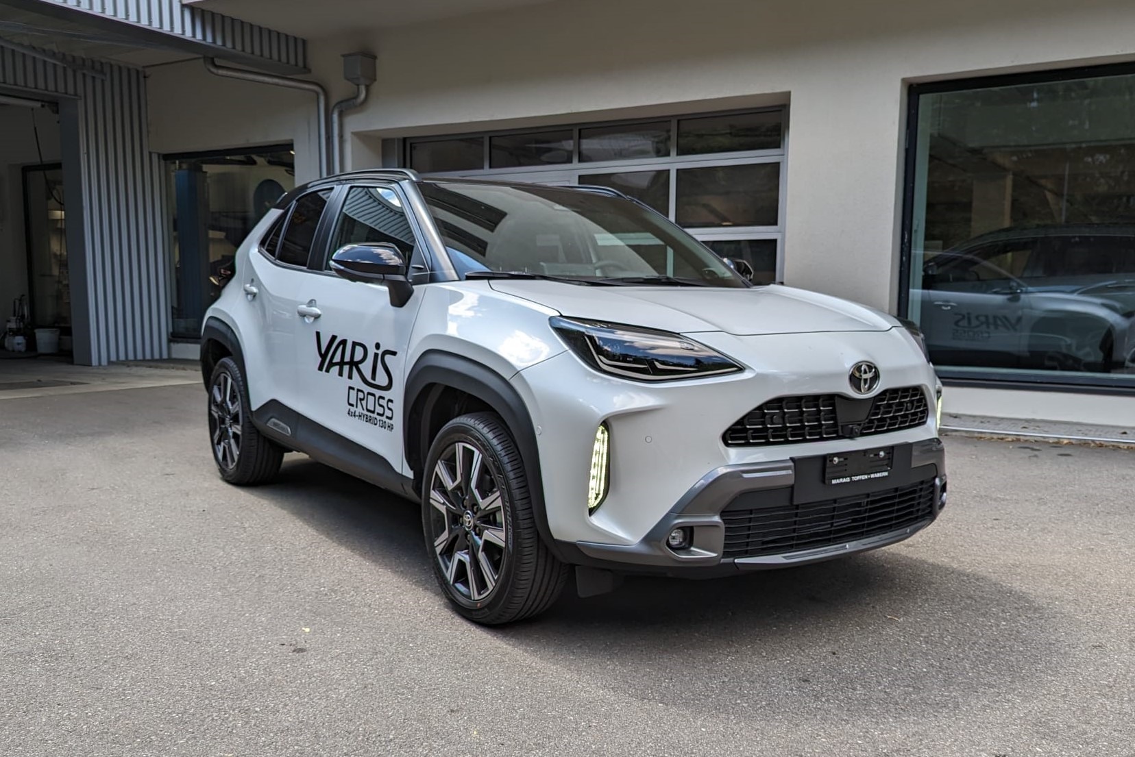 TOYOTA Yaris Cross 1.5 Premier Edition AWDi e-CVT