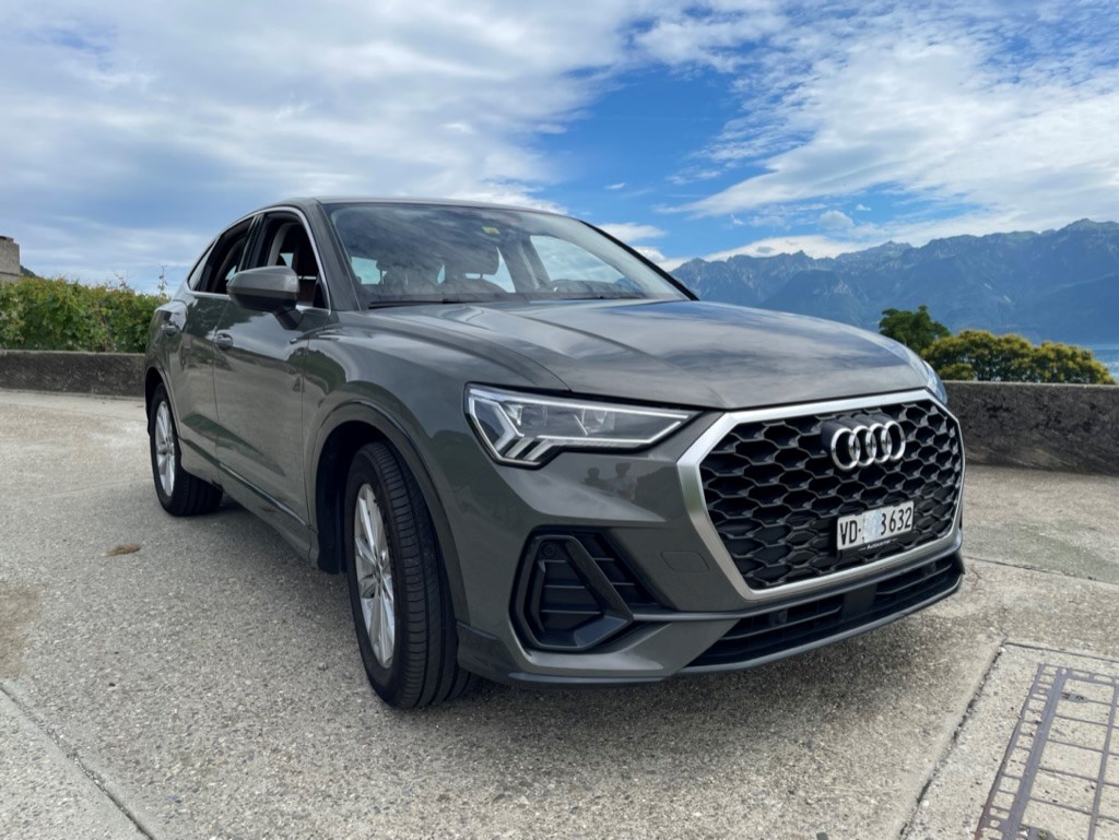 AUDI Q3 SB 35 TFSI Attr