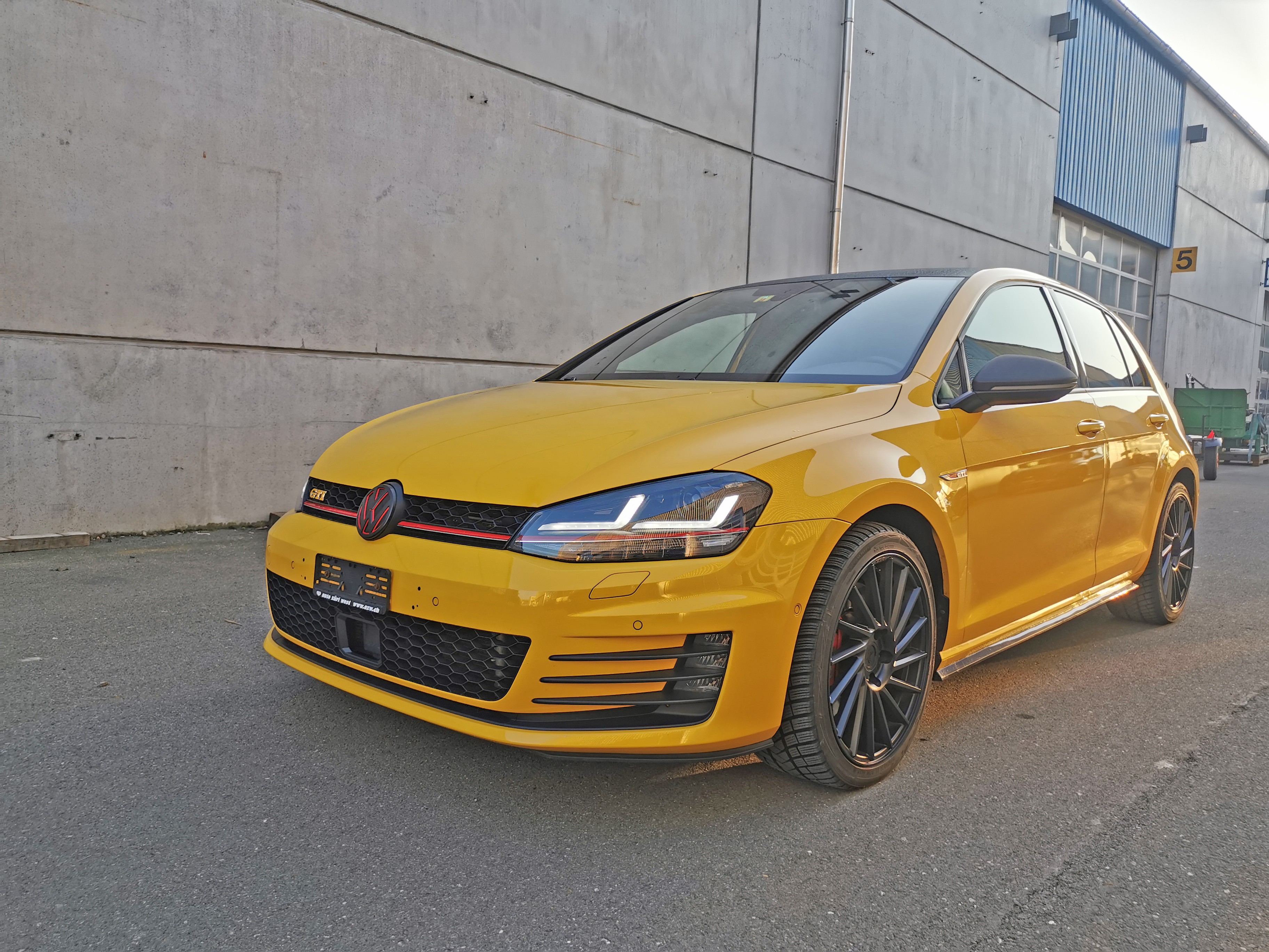 VW Golf 2.0 TSI GTI Performance