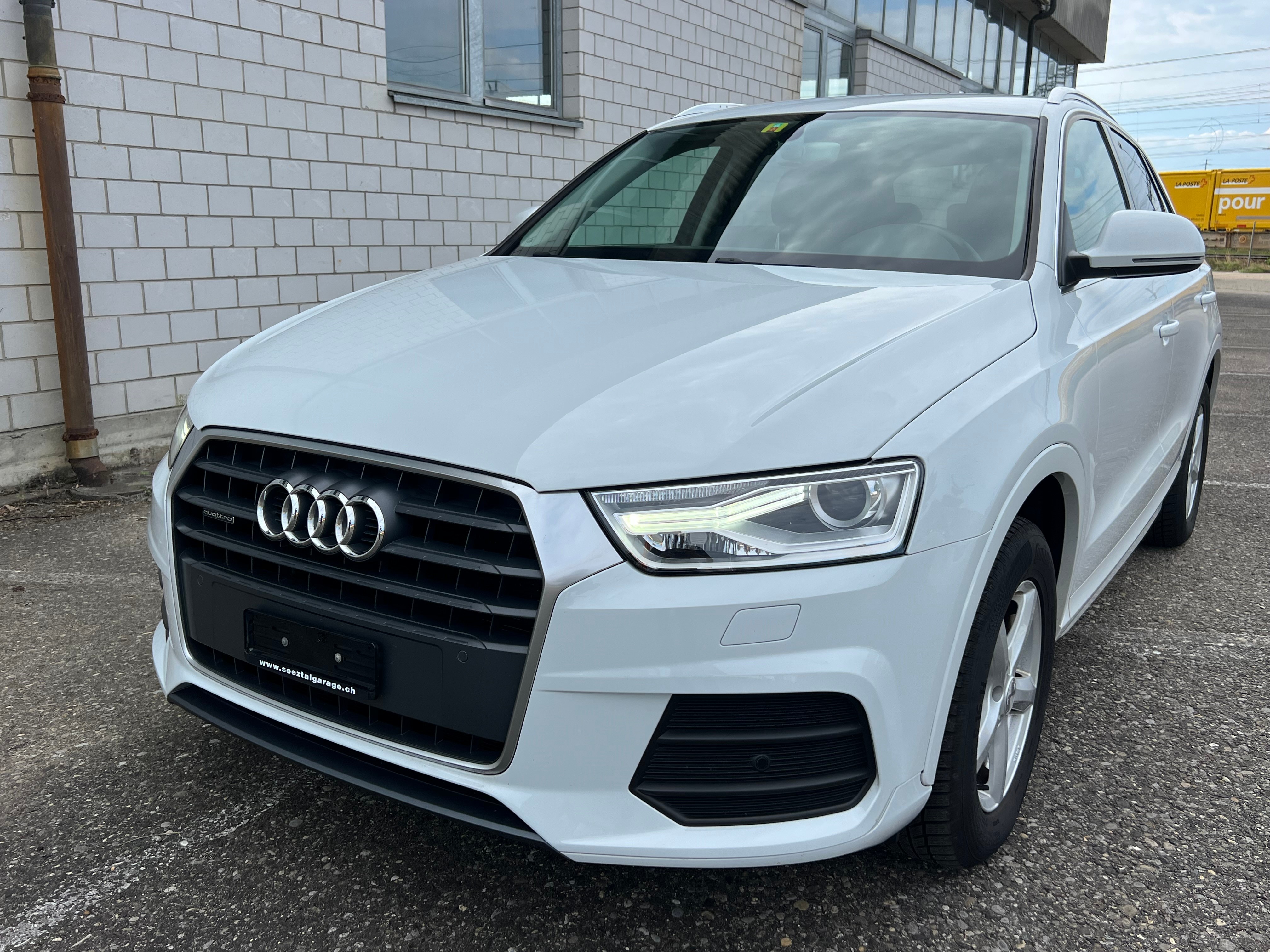 AUDI Q3 2.0 TDI quattro S-tronic