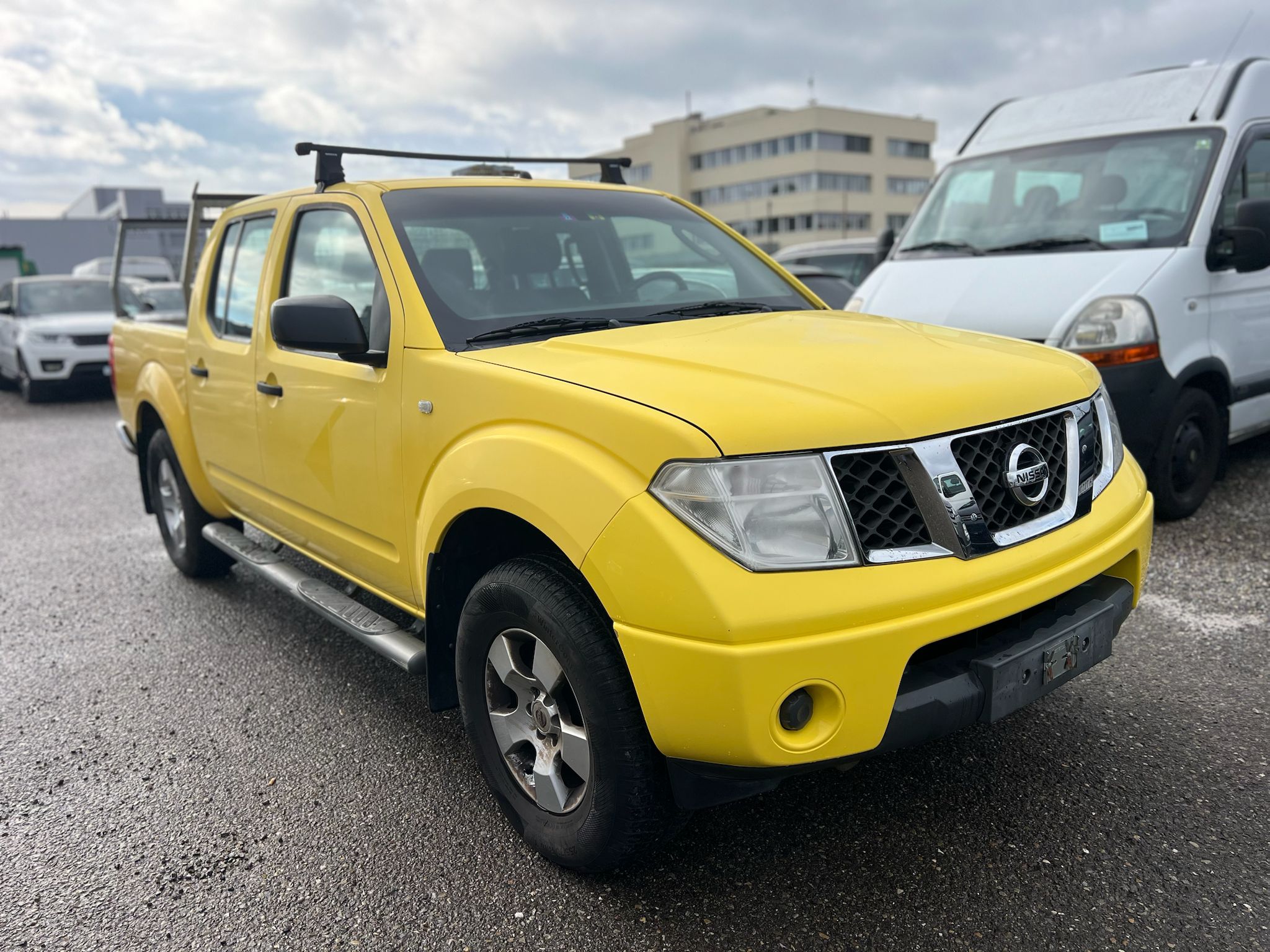 NISSAN Navara Double Cab SE 2.5 dCiA 4WD