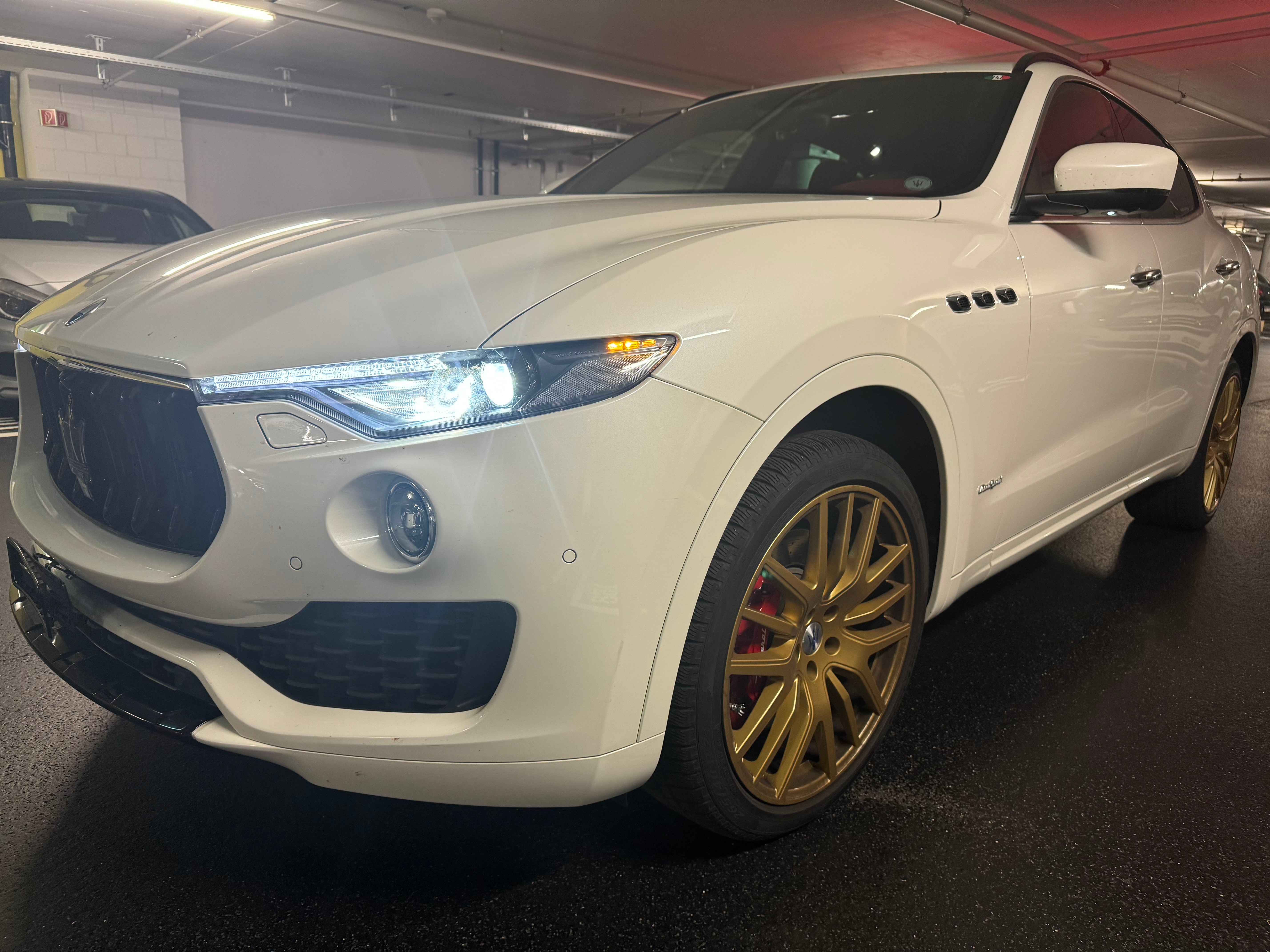 MASERATI Levante S 3.0 V6 GranLusso Automatica