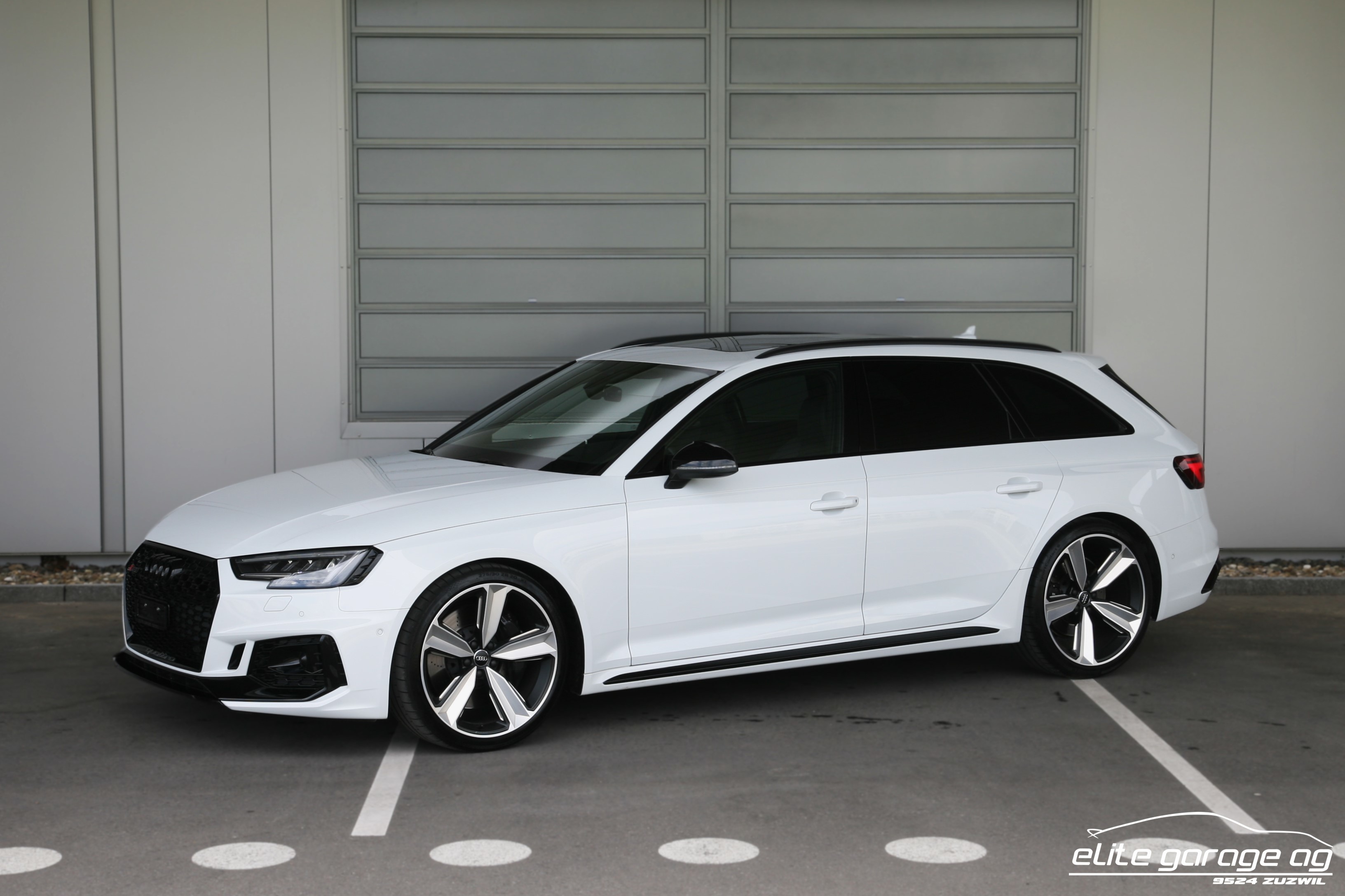 AUDI RS4 Avant 2.9 TFSI quattro tiptronic