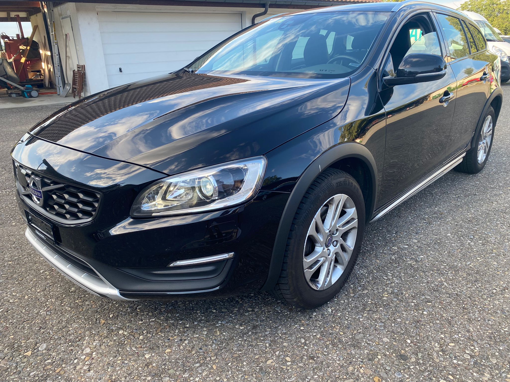 VOLVO V60 Cross Country Pro D3 Geartronic