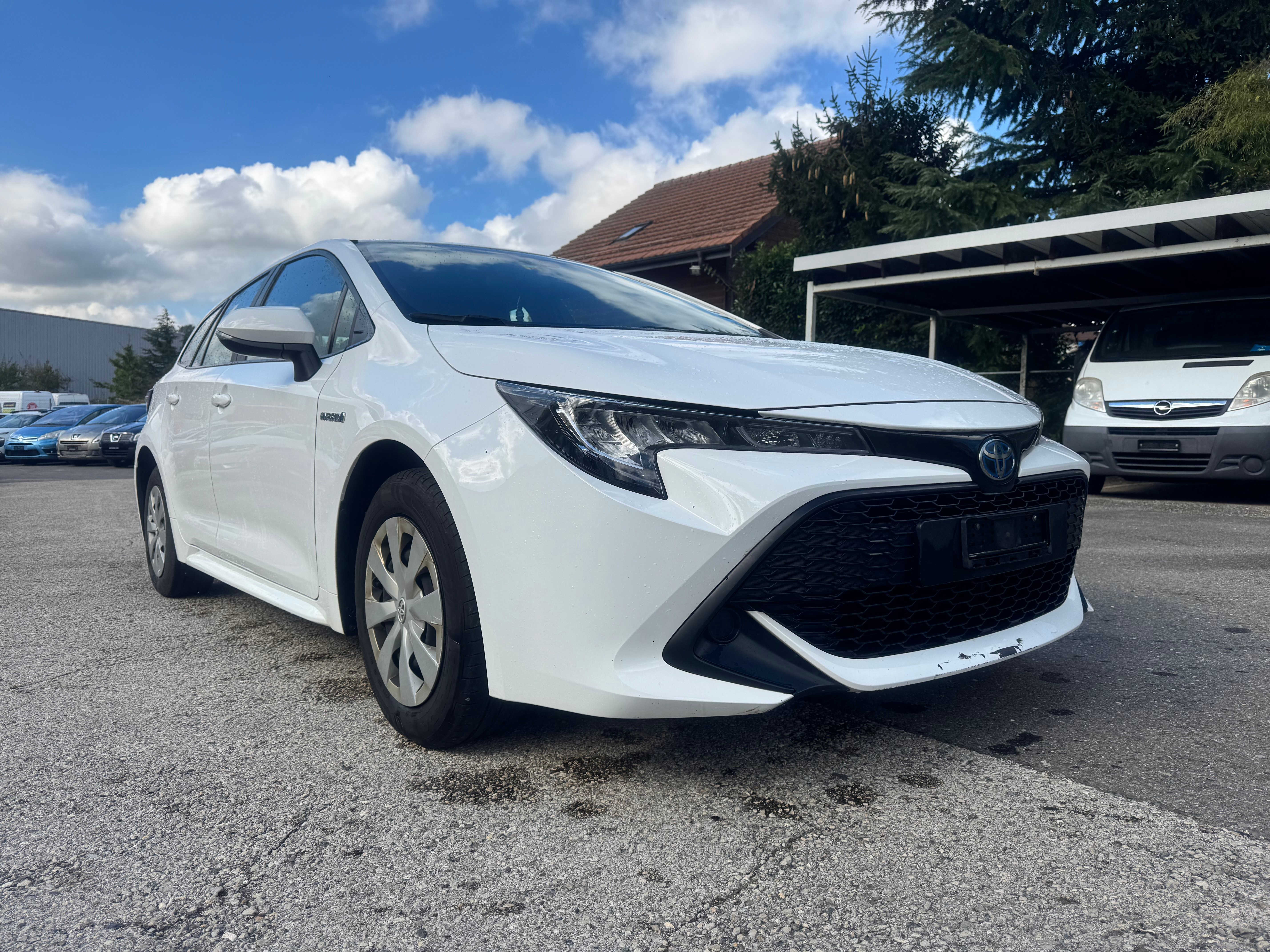 TOYOTA Corolla Touring Sports 1.8 HSD Active e-CVT