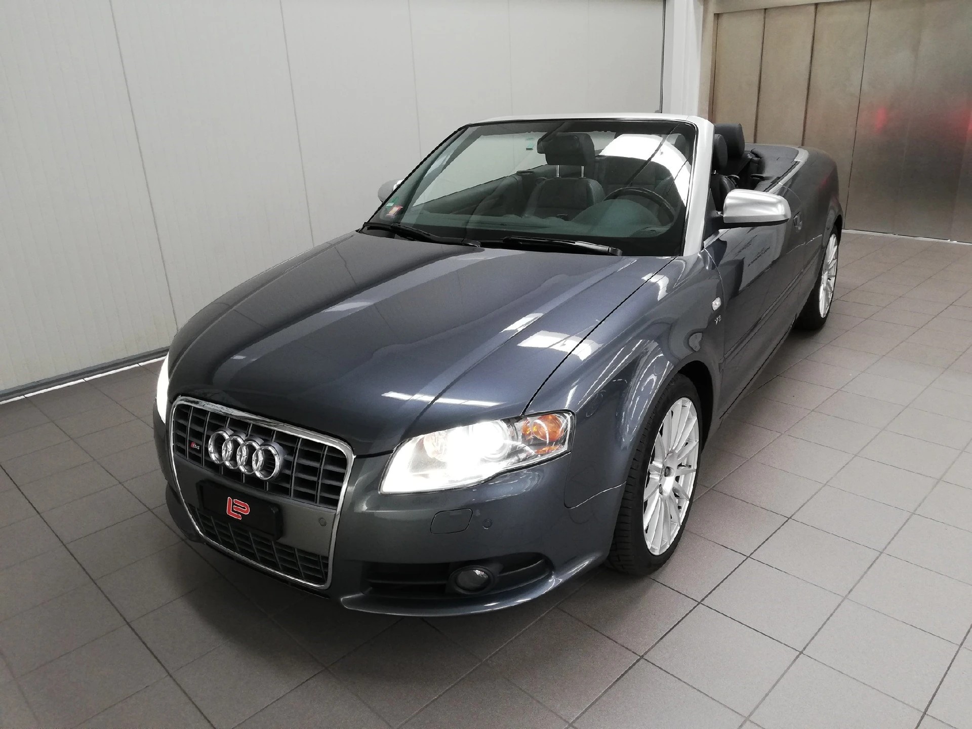 AUDI S4 Cabriolet 4.2 V8 quattro