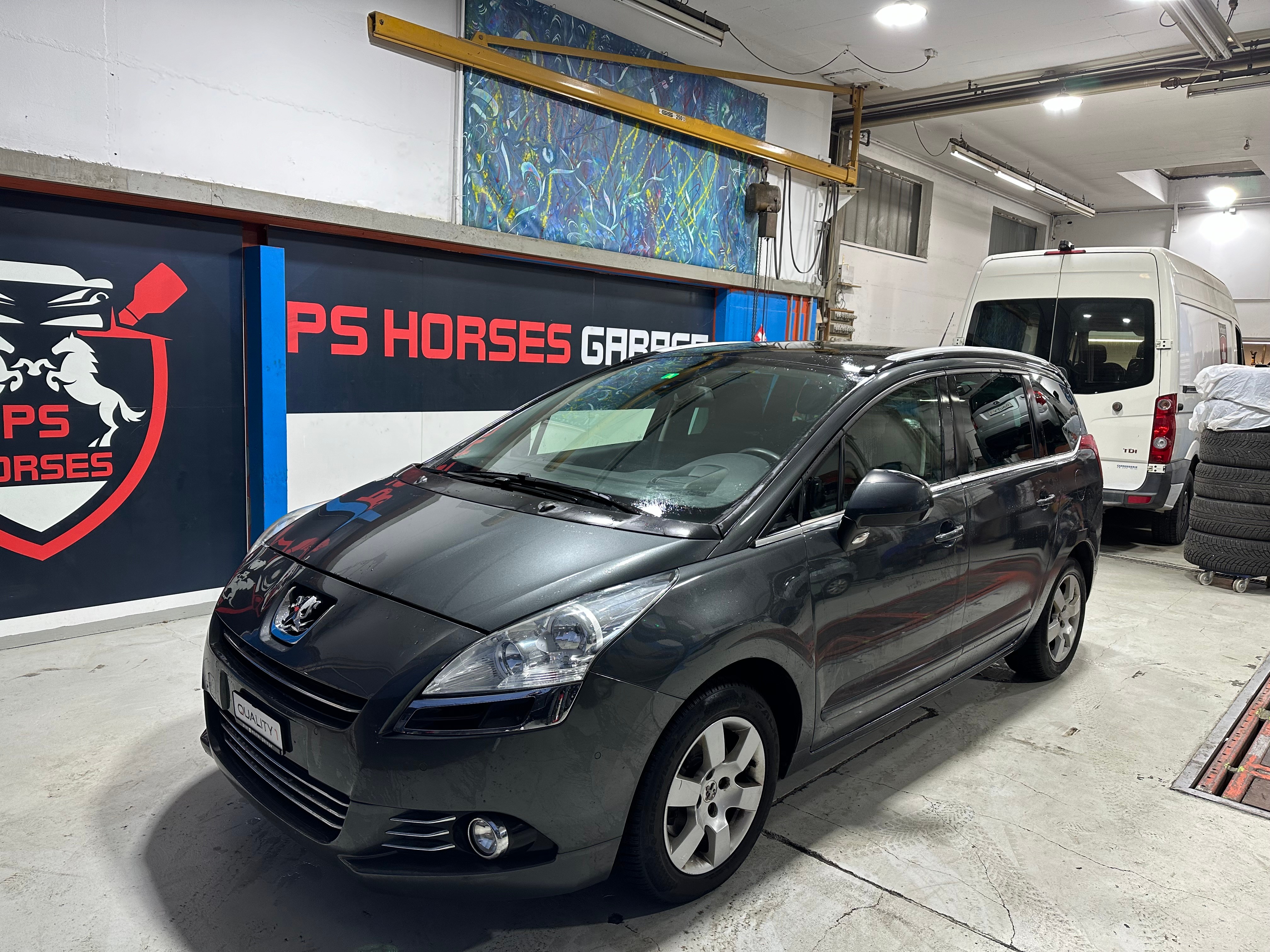 PEUGEOT 5008 2.0 HDI Sport Pack Automatic