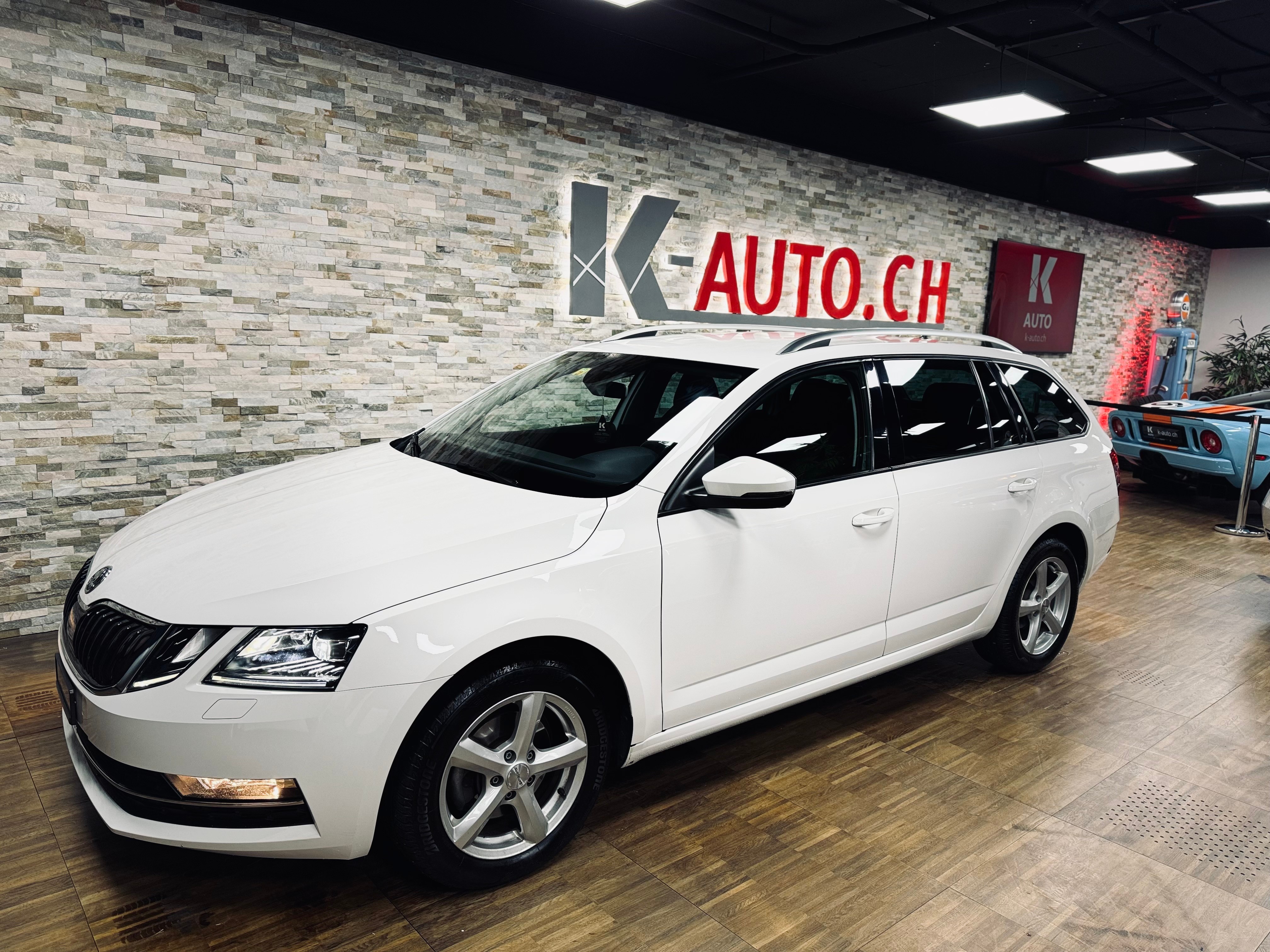 SKODA Octavia Combi 2.0 TDI Style DSG