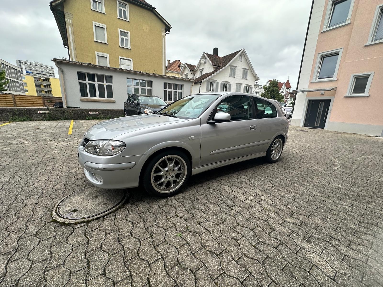 NISSAN Almera 1.8 16V Ambience