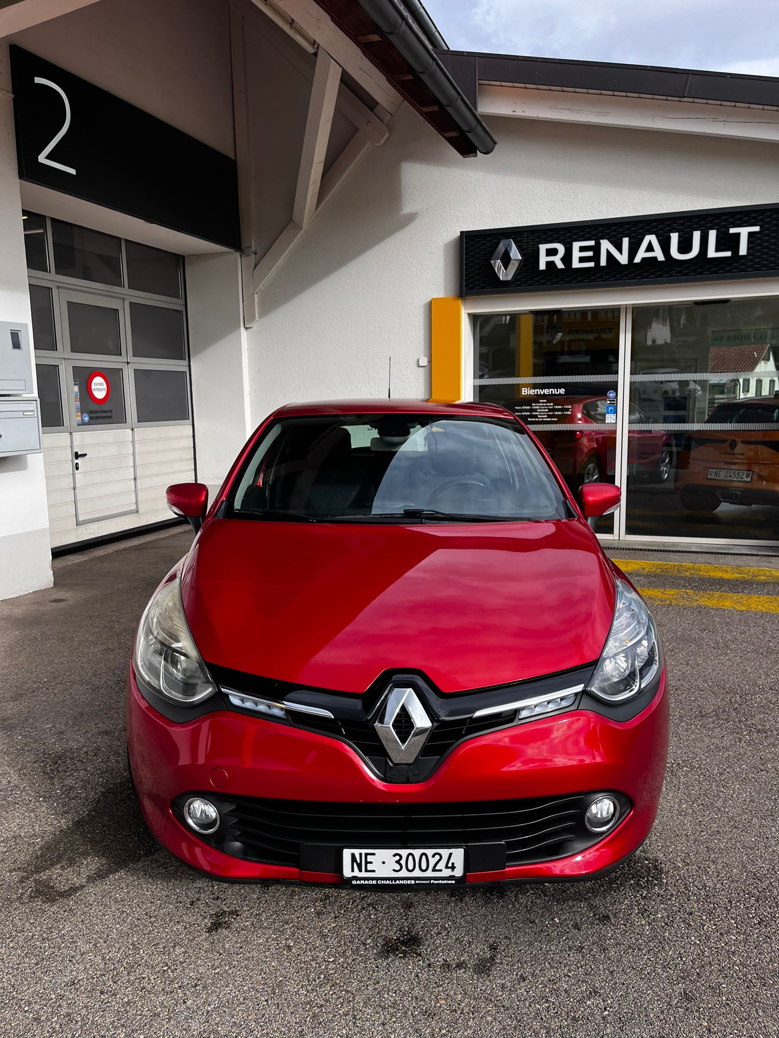 RENAULT Clio 1.2 16V T Dynamique EDC