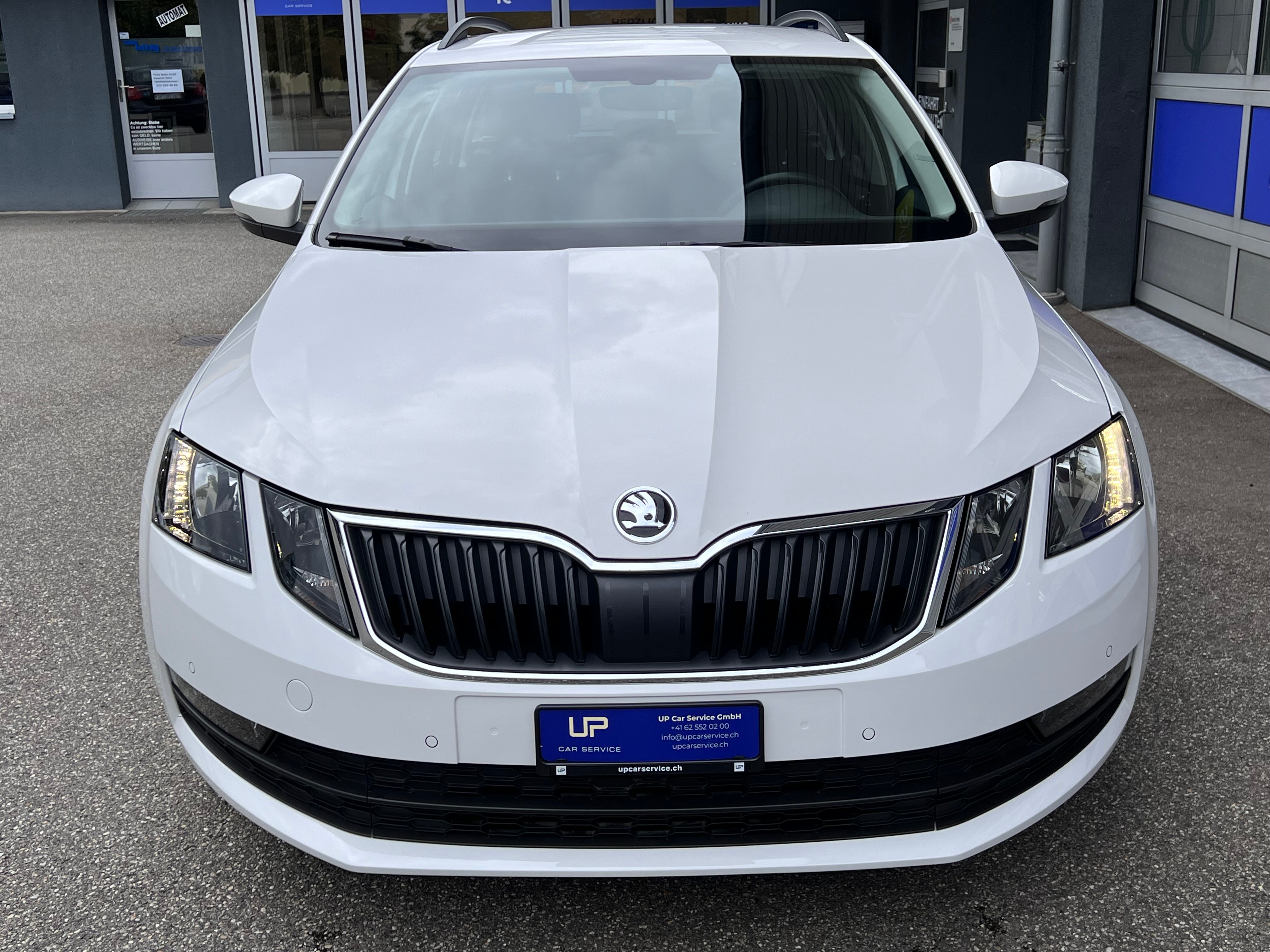 SKODA Octavia Combi 1.6 TDI Ambition DSG