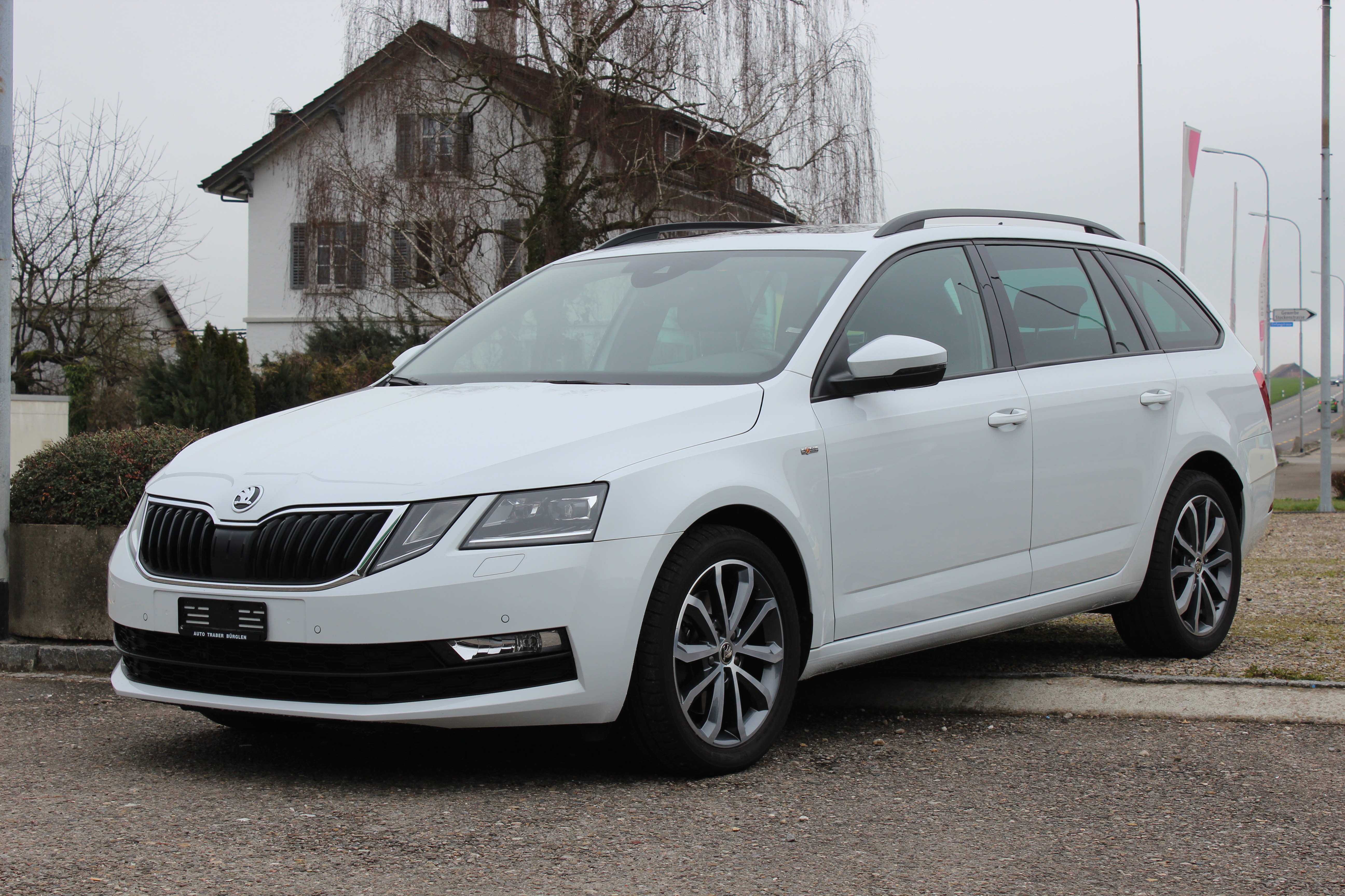 SKODA Octavia Combi 2.0 TSI Soleil 4x4 DSG