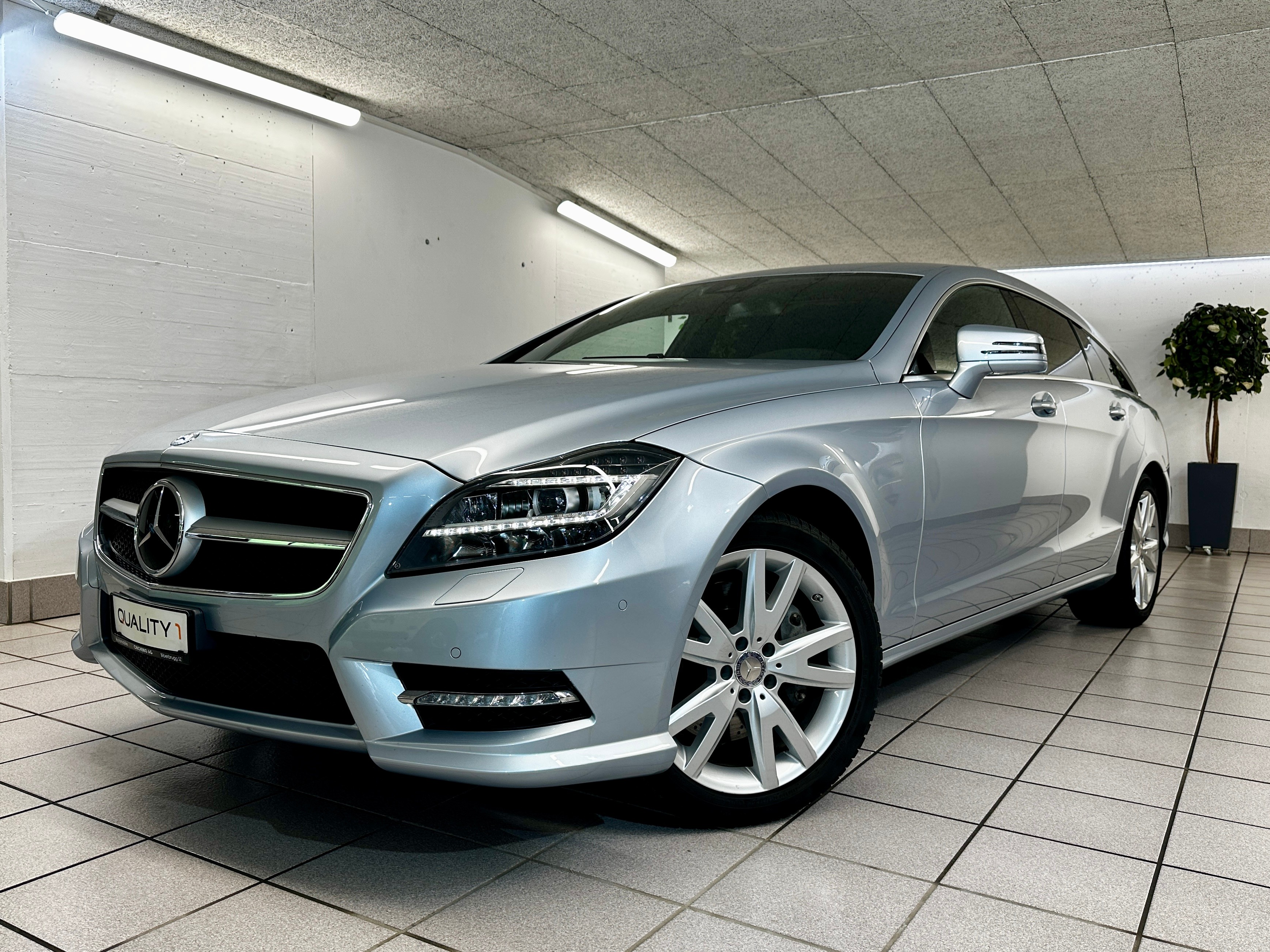 MERCEDES-BENZ CLS SB 350 CDI Executive 4Matic 7G-Tronic