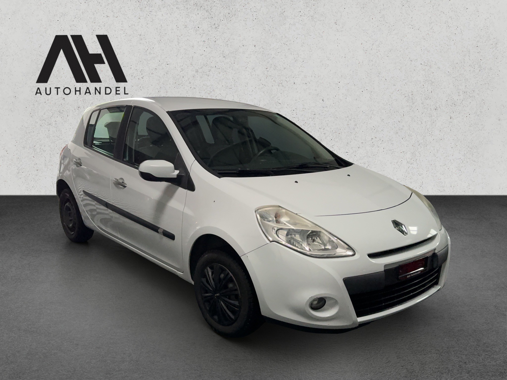 RENAULT Clio 1.2 16V Expression