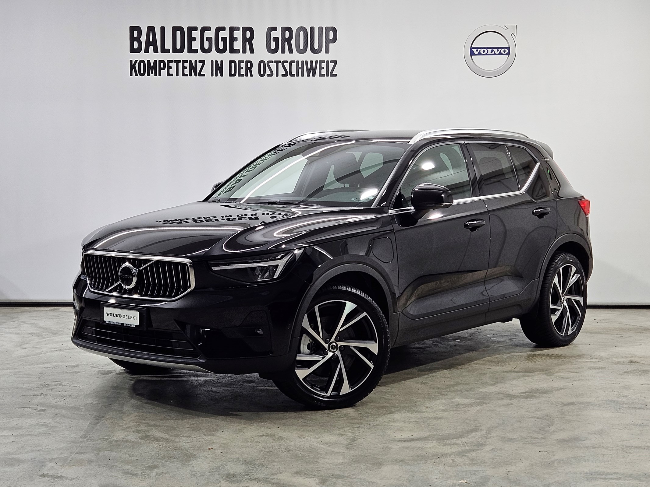 VOLVO XC40 1.5 T4 PiH Plus Bright