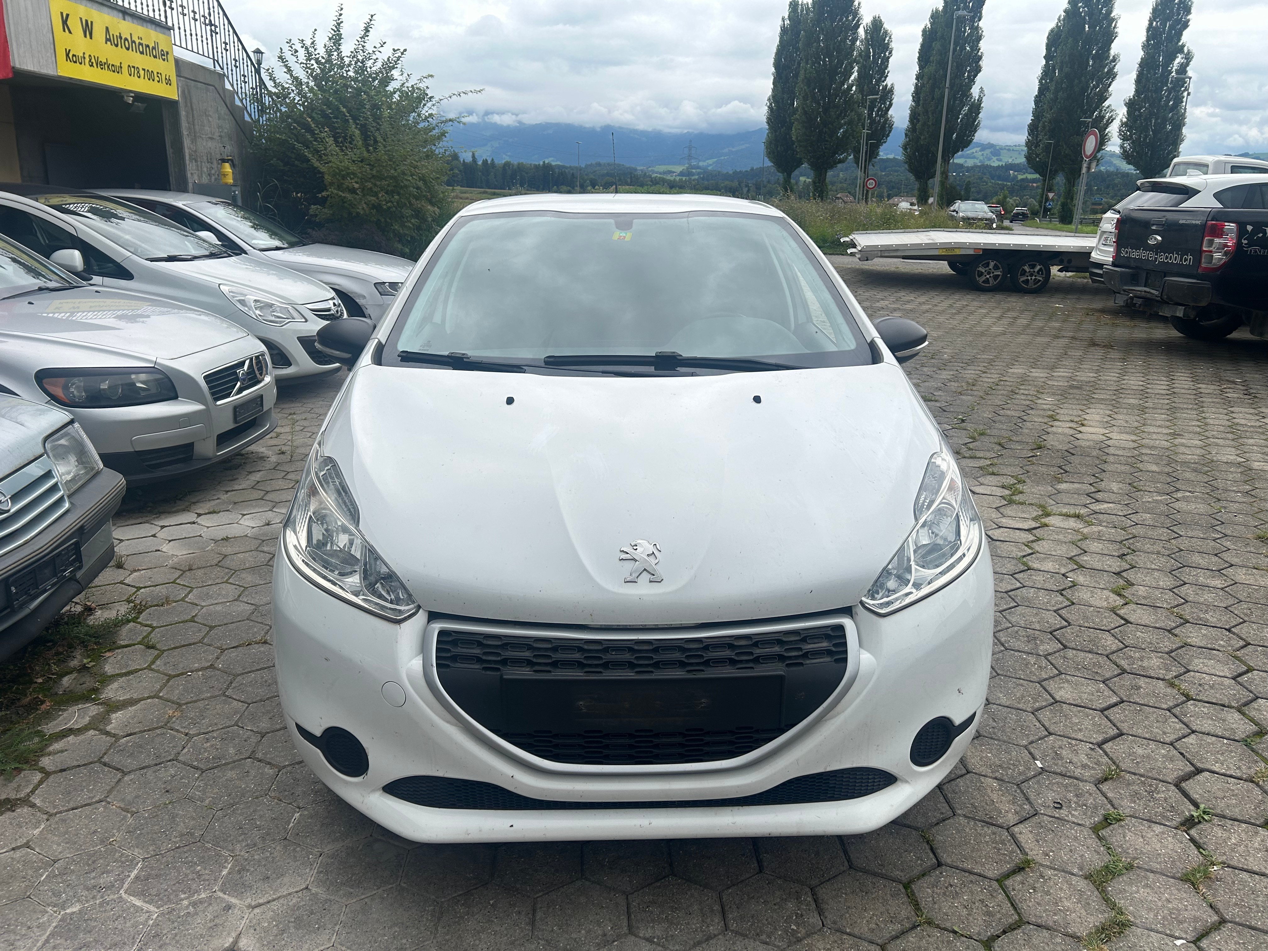 PEUGEOT 208 1.2 VTI Active