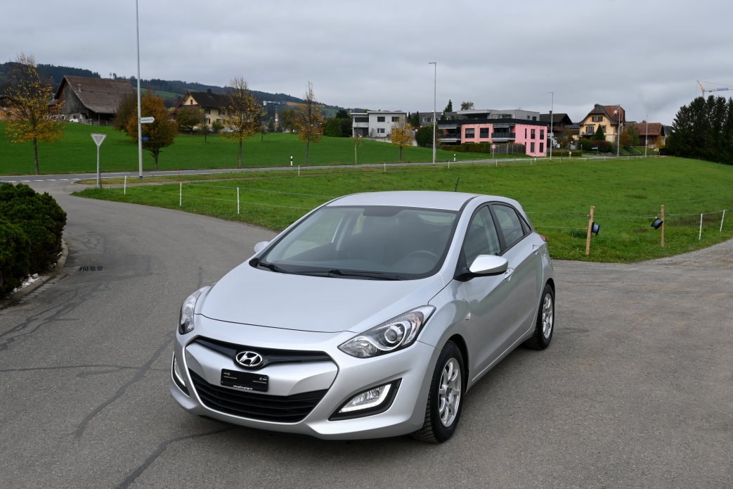 HYUNDAI i30 1.4 Comfort